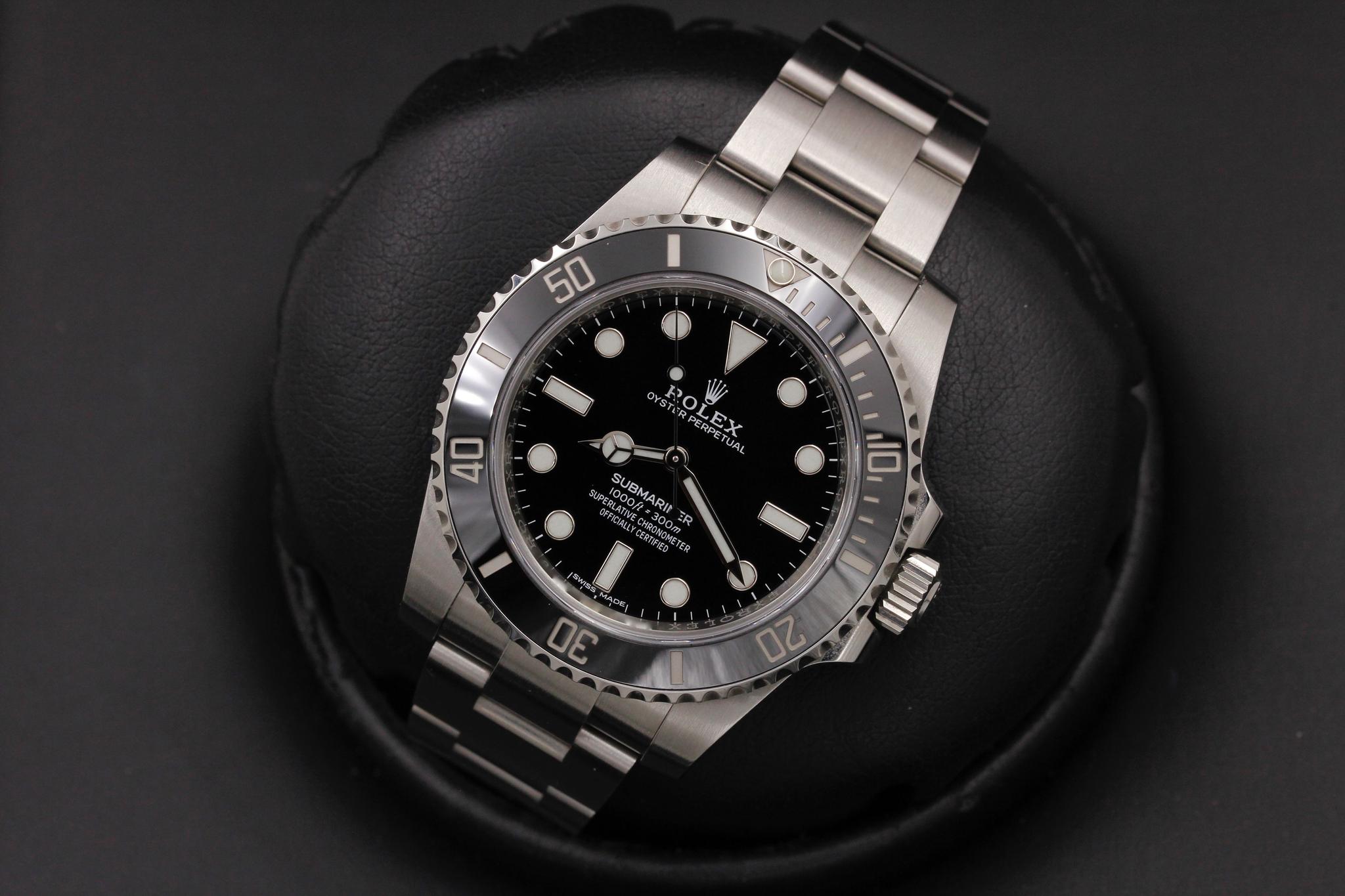 Watch Image 10