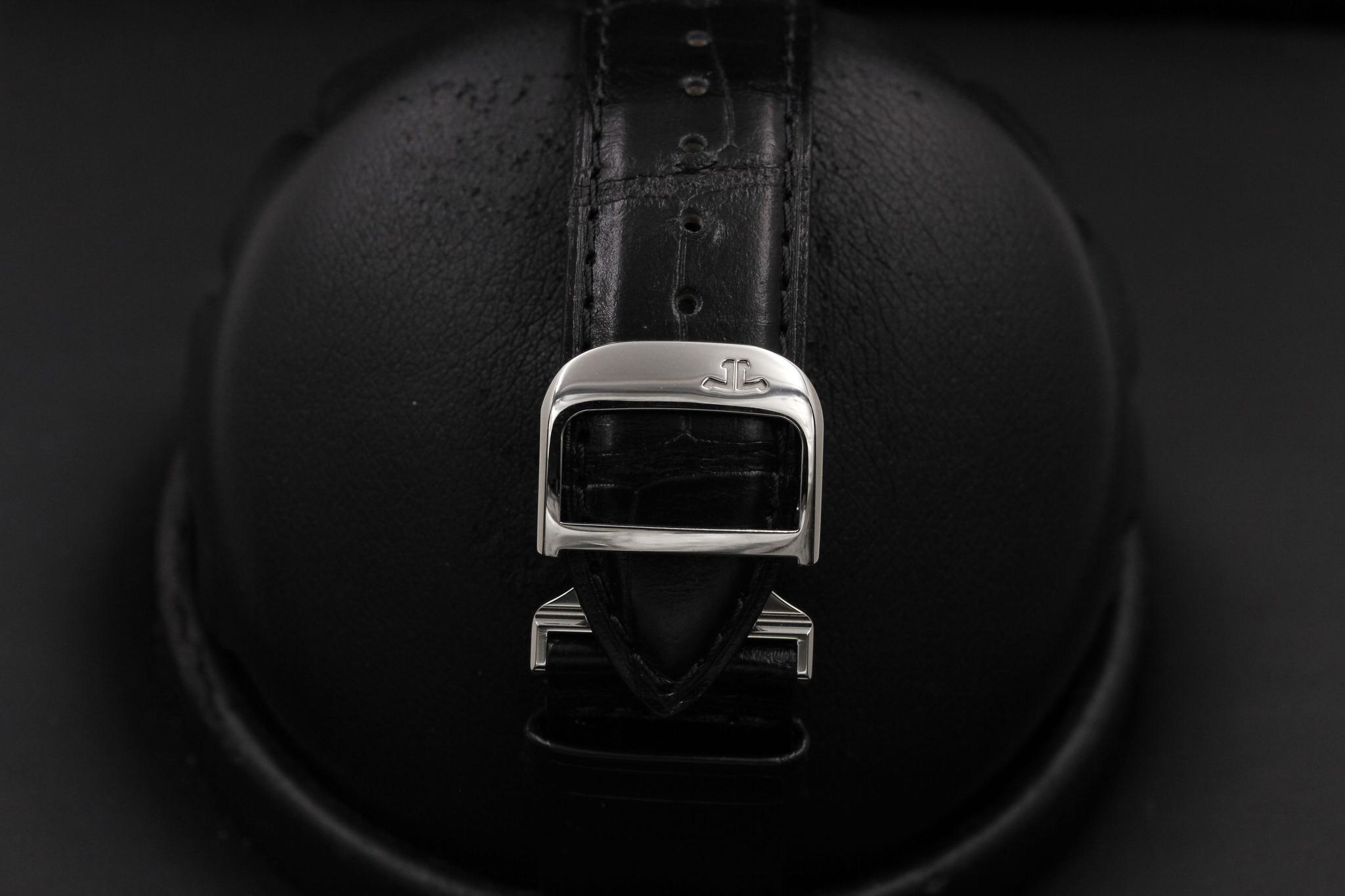 Watch Image 8
