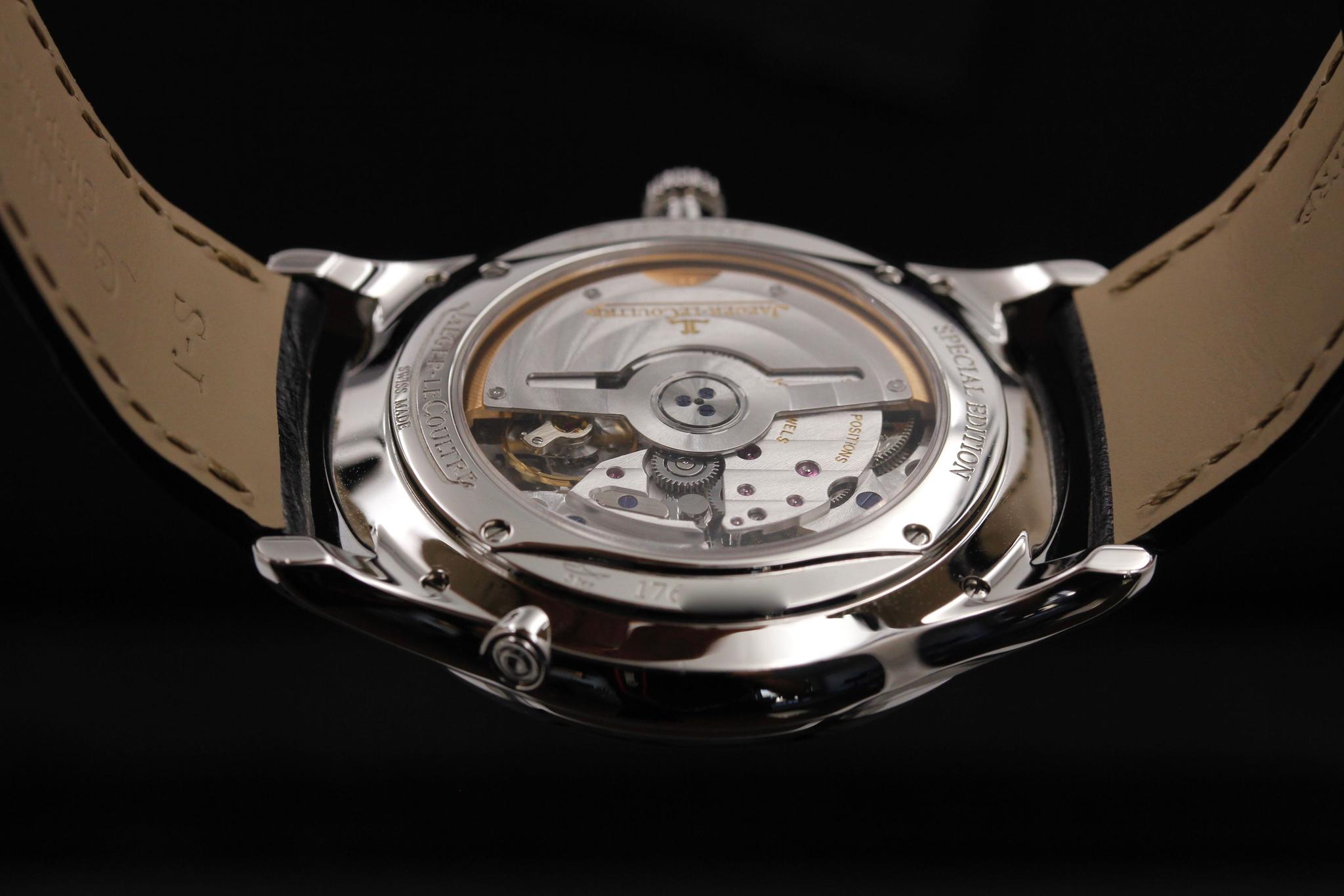 Watch Image 7