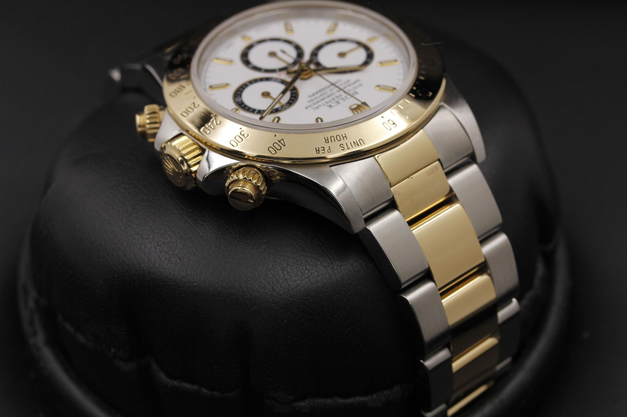 Watch Image 4