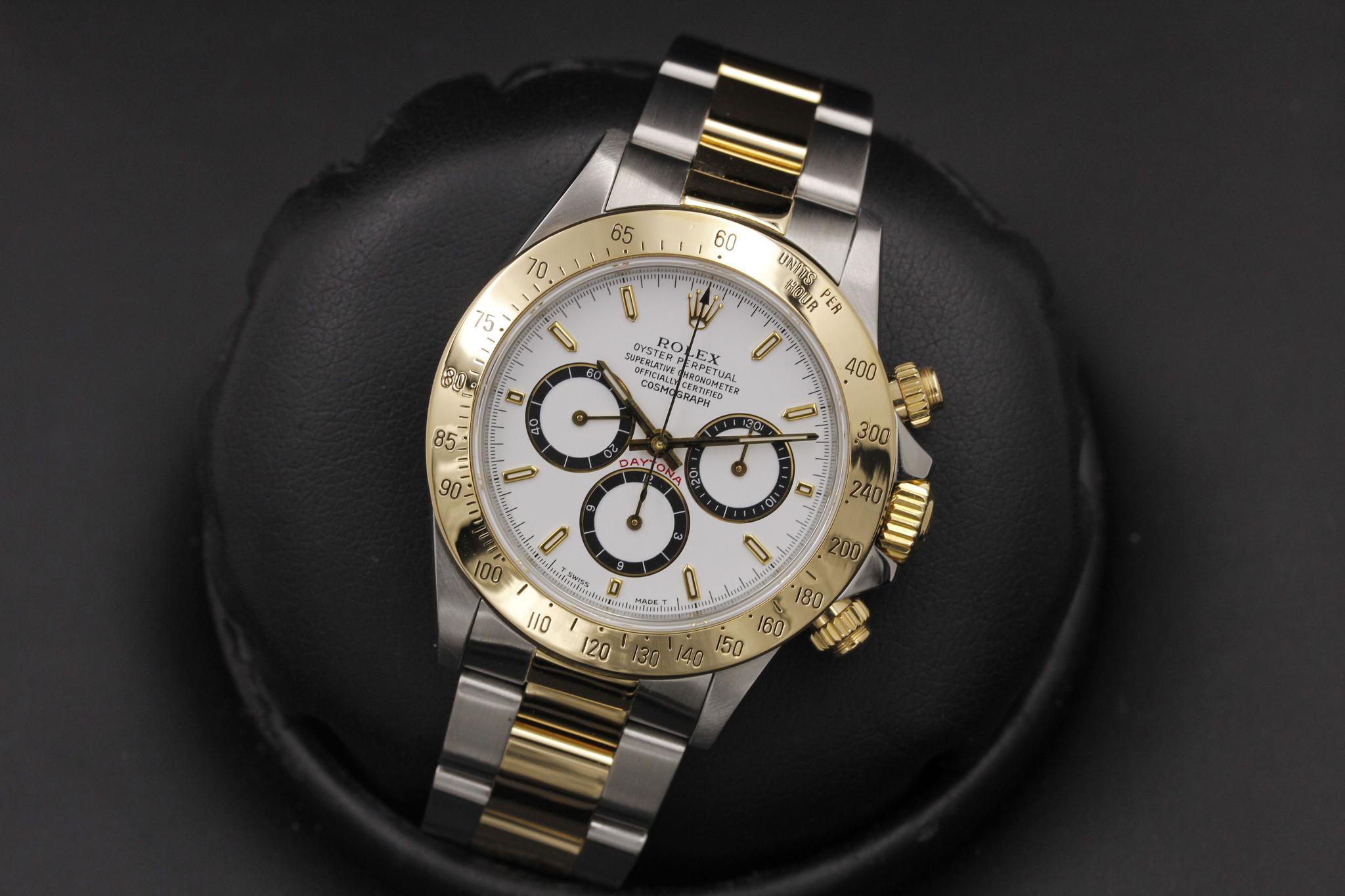 Watch Image 12