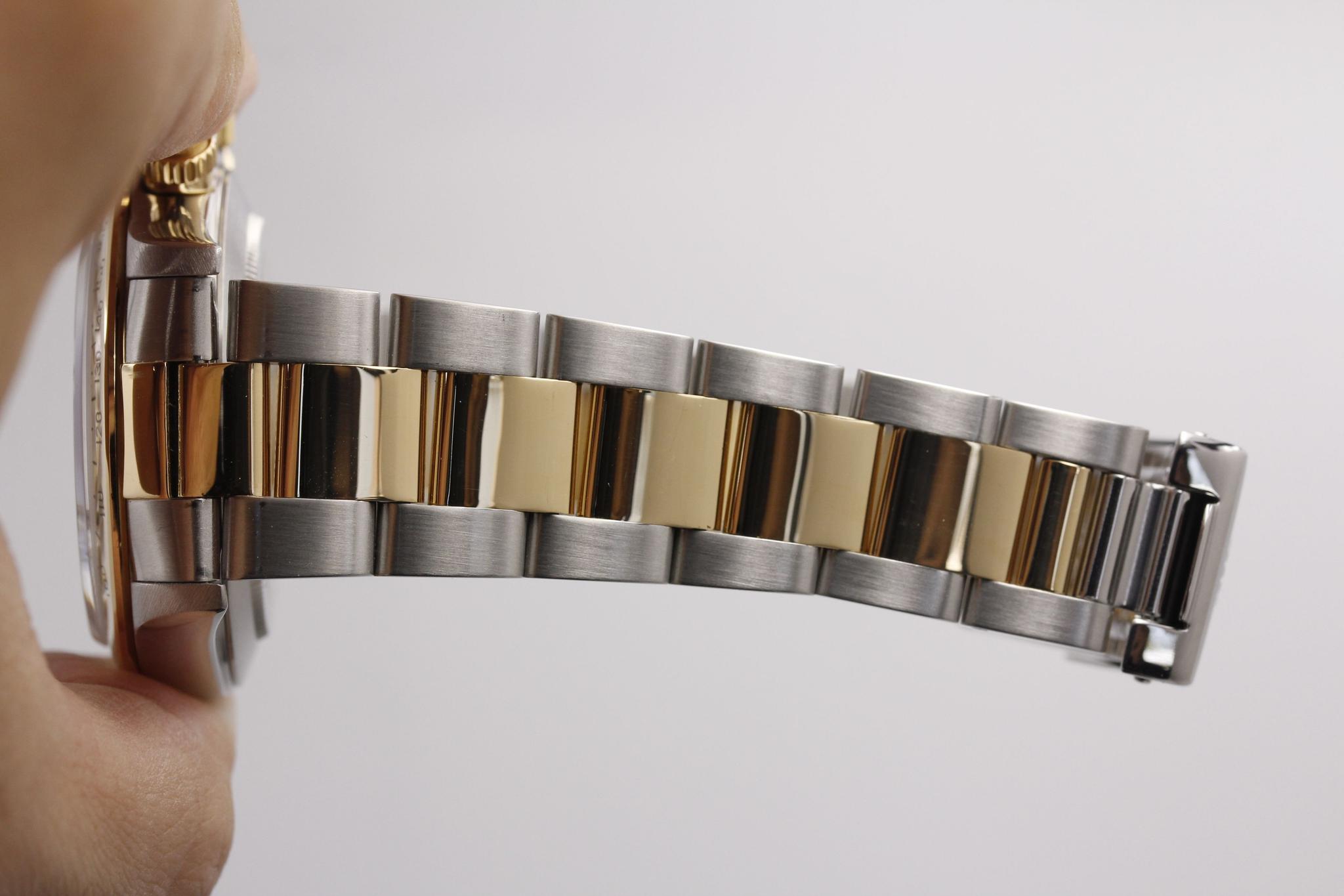 Watch Image 9
