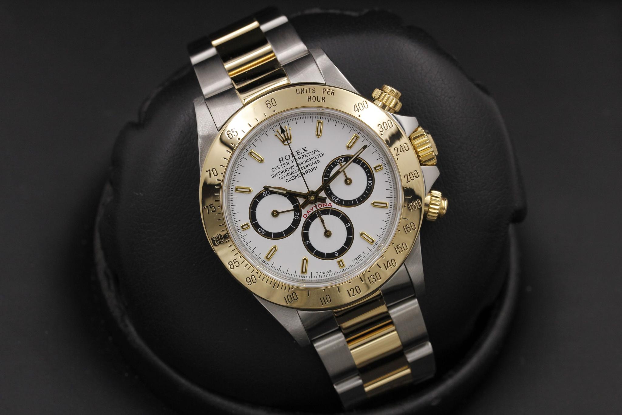Watch Image 11