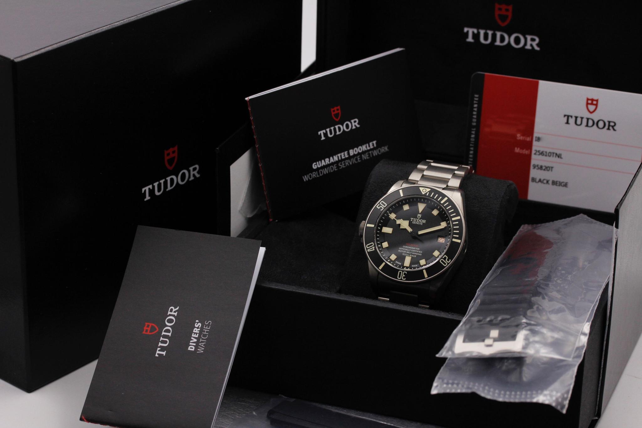 Watch Image 12