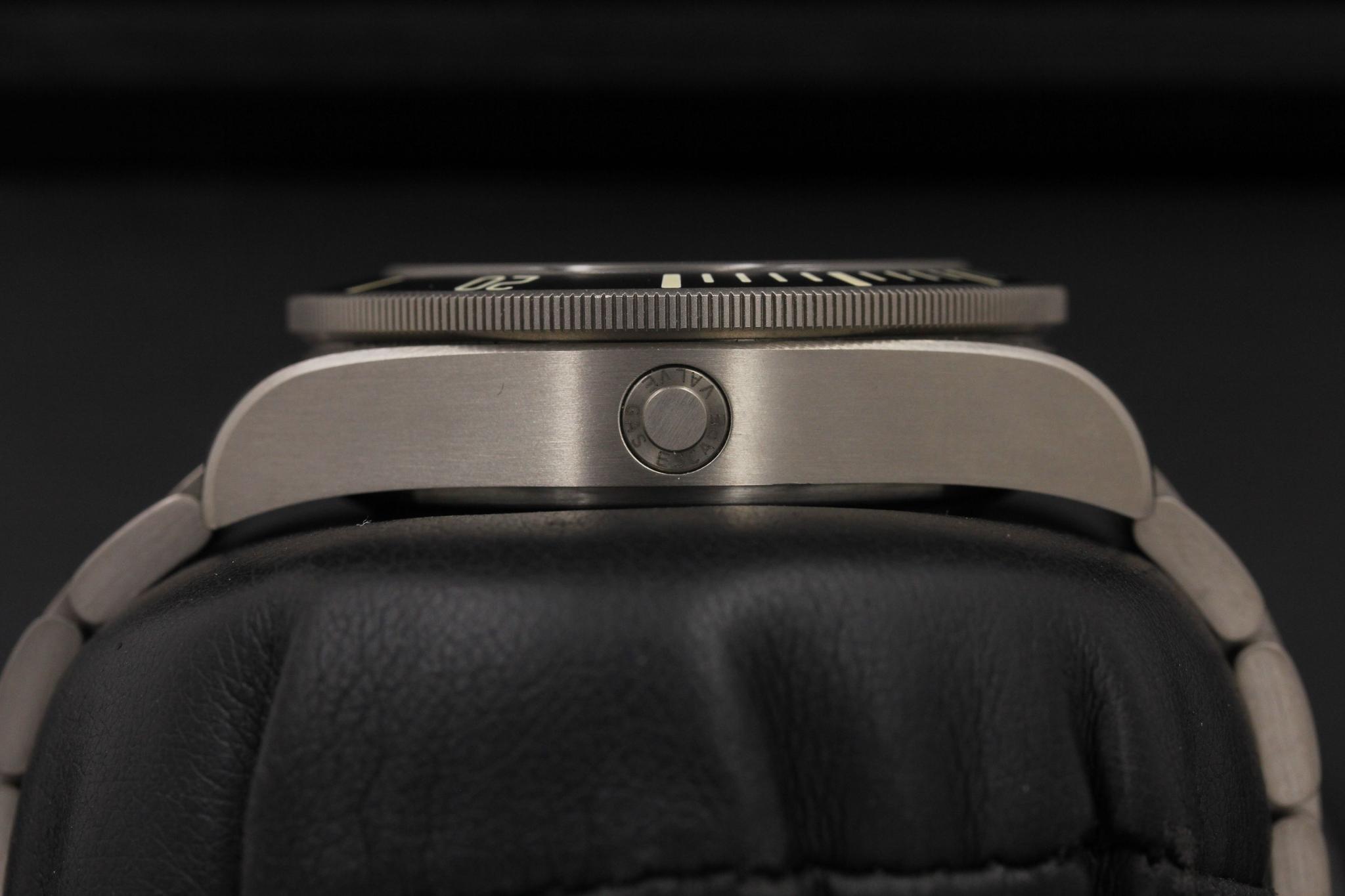 Watch Image 3