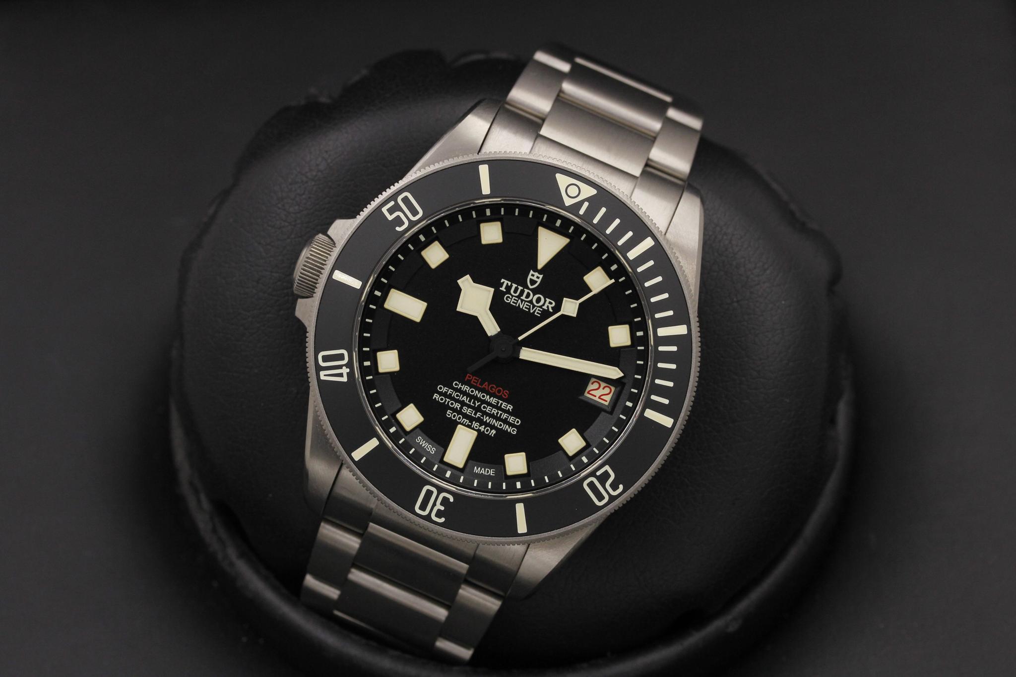 Watch Image 11