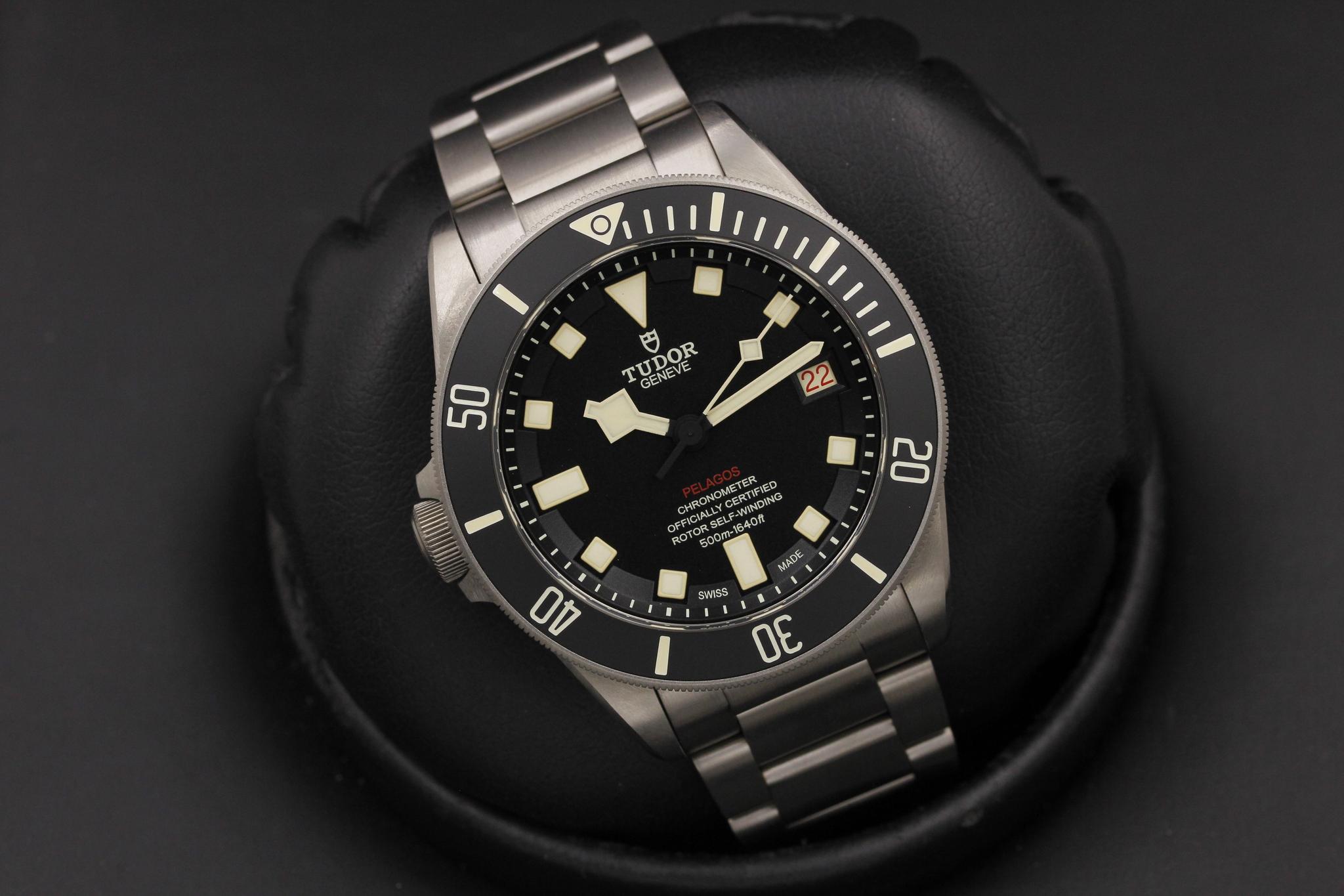 Watch Image 10