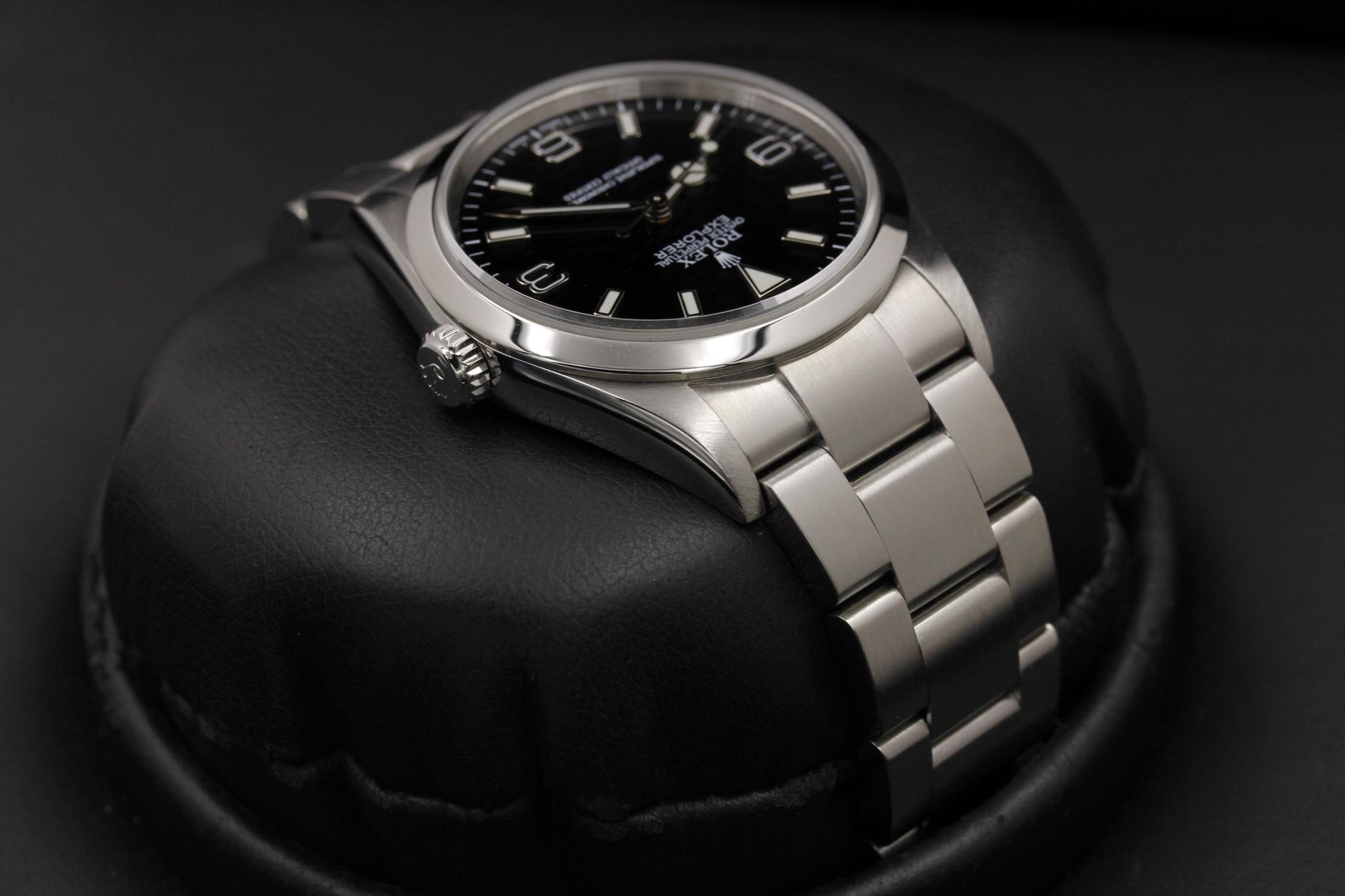 Watch Image 4