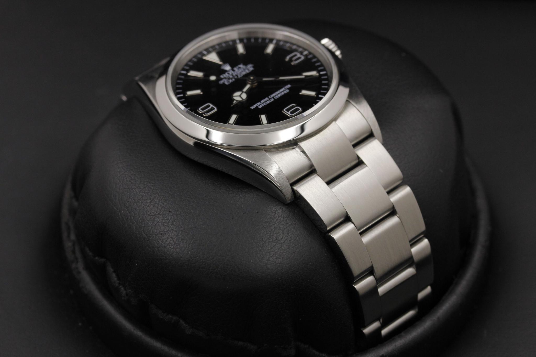 Watch Image 6