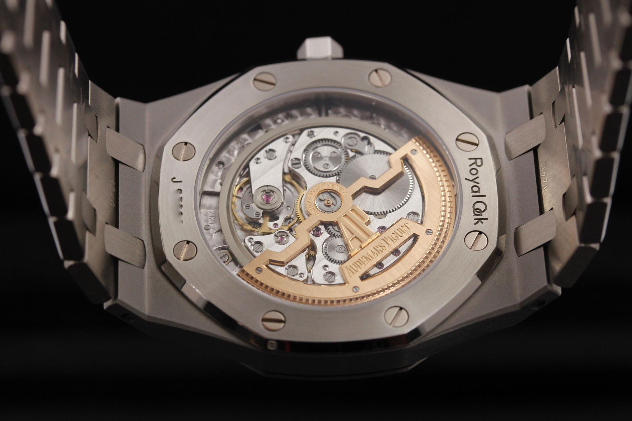 Watch Image 7