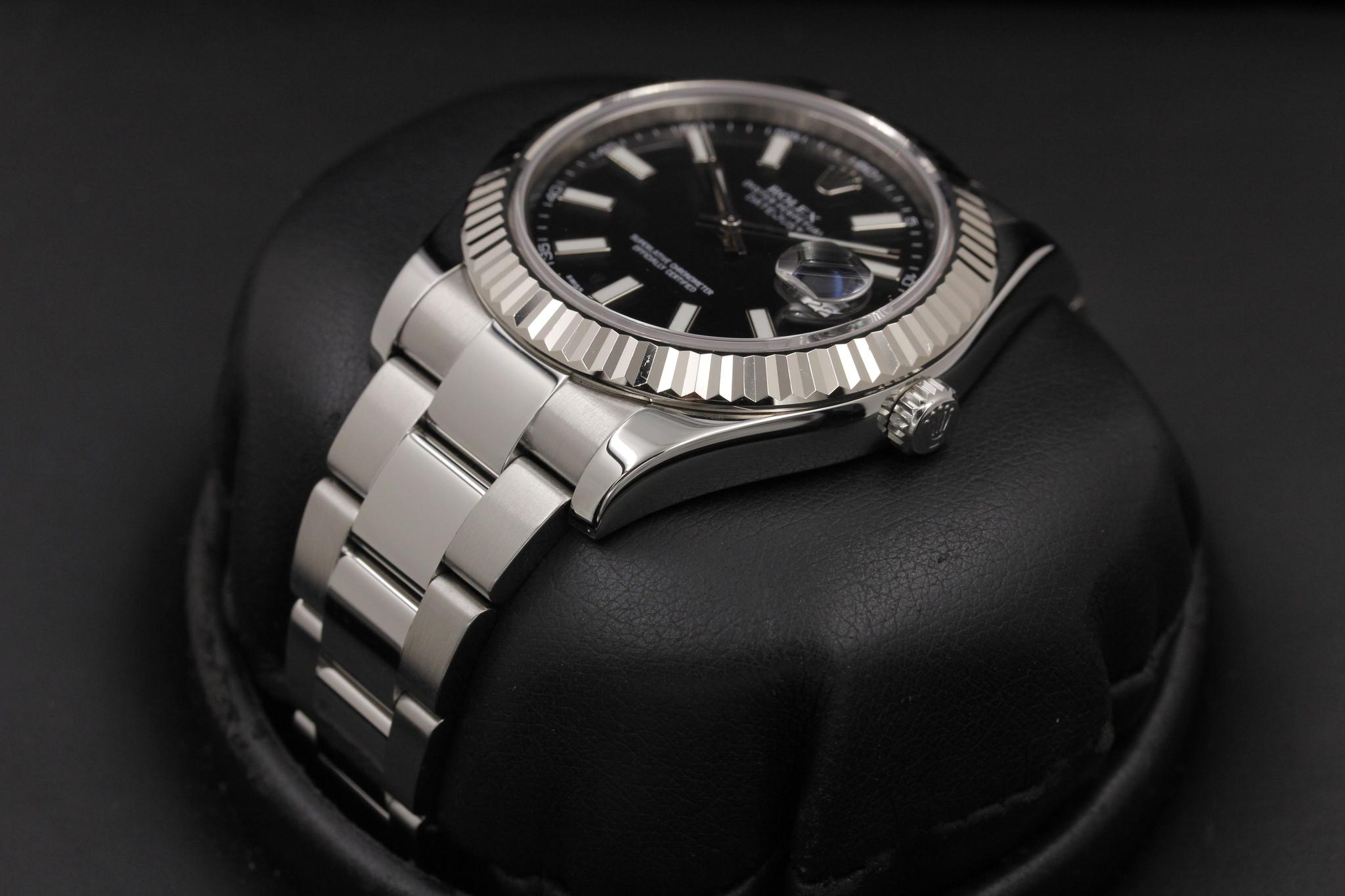 Watch Image 2