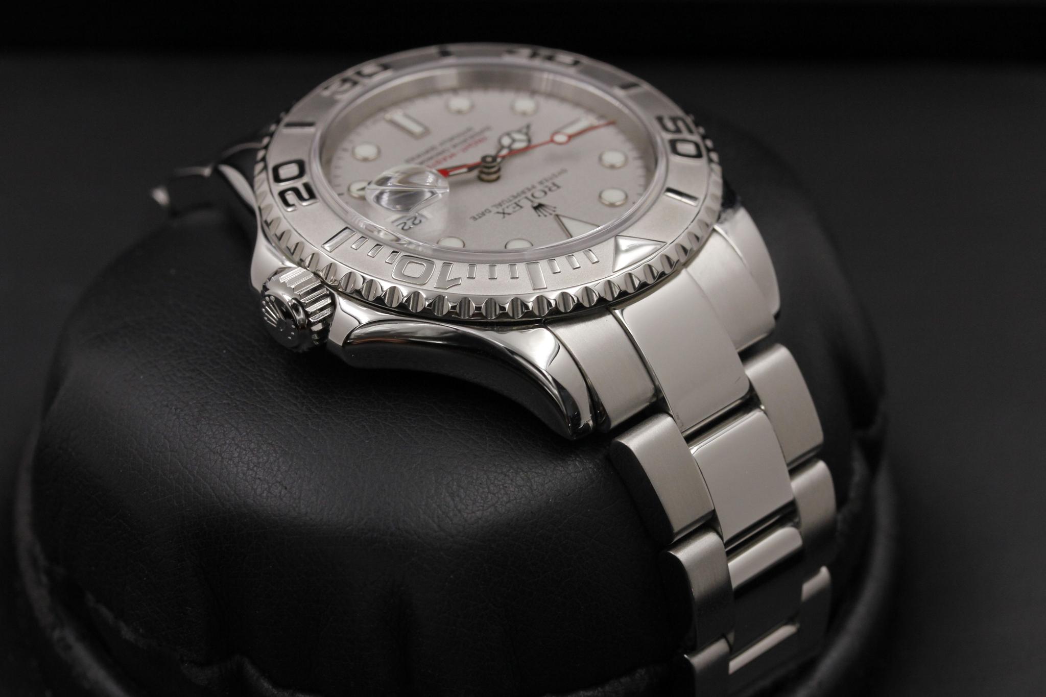 Watch Image 4