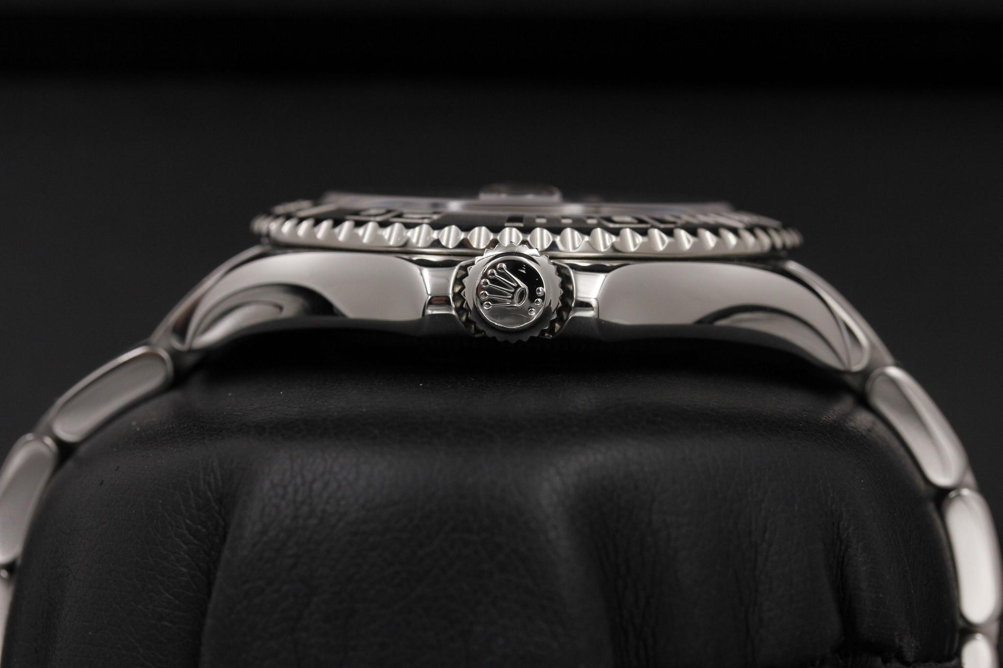Watch Image 3