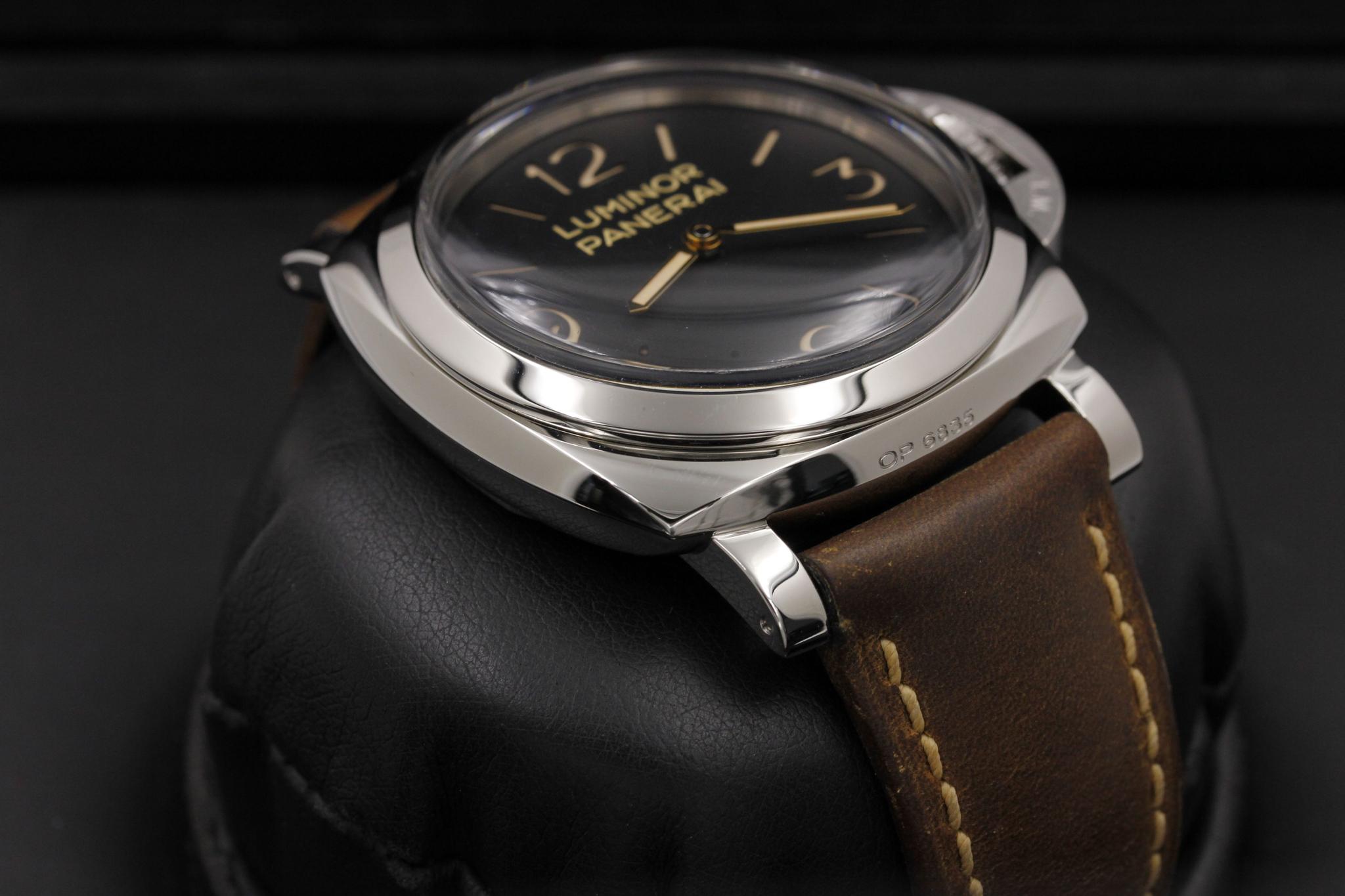 Watch Image 6