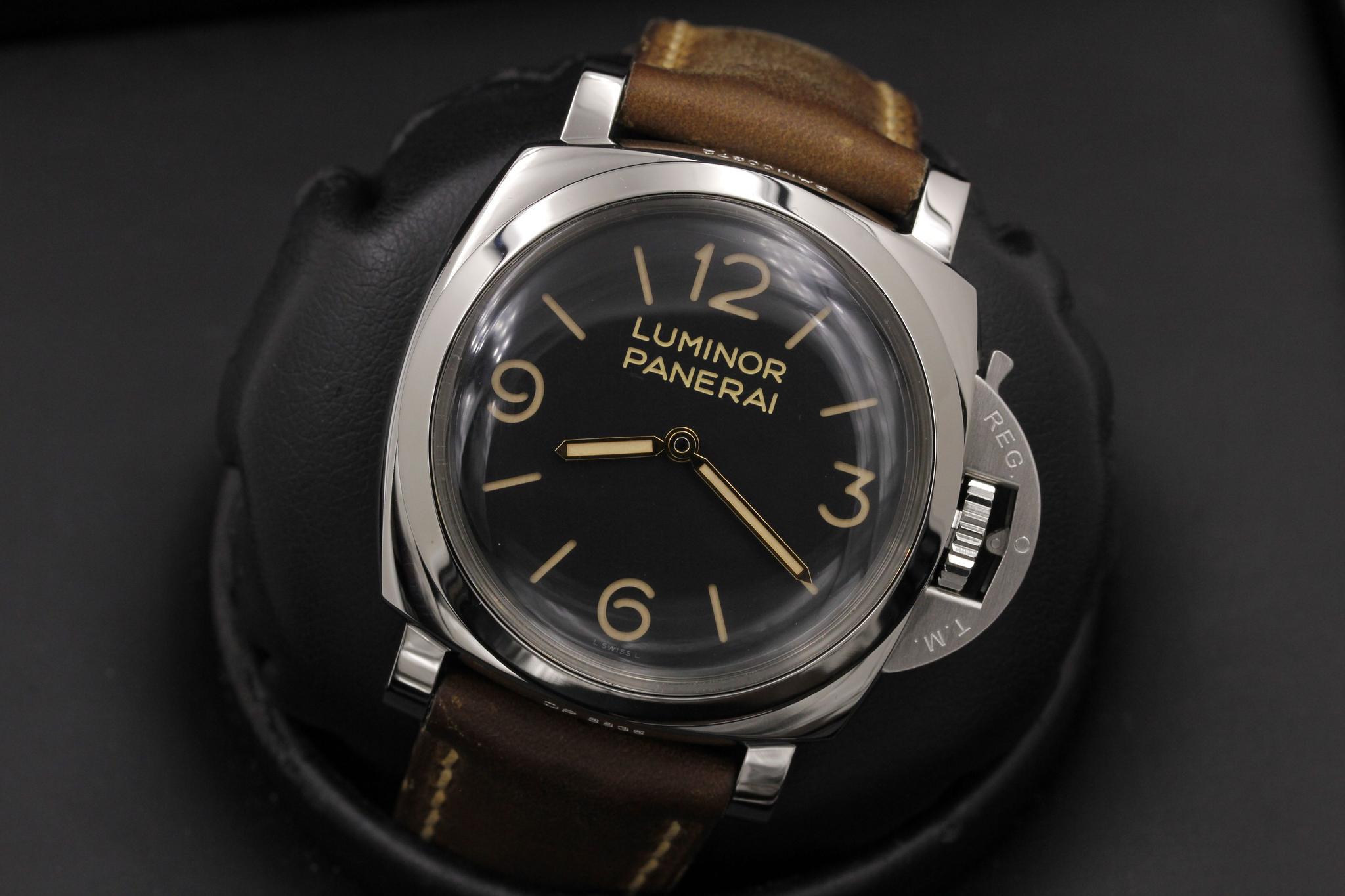 Watch Image 10
