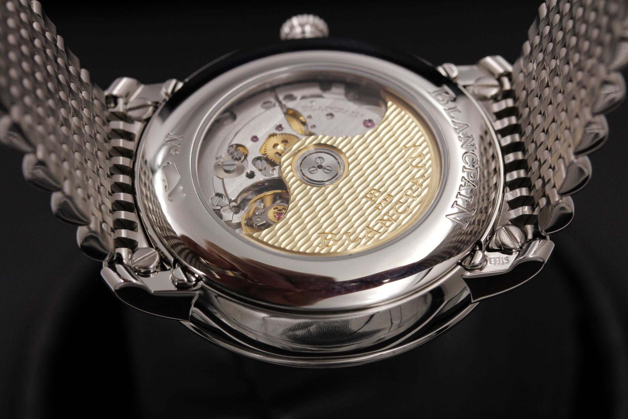 Watch Image 7
