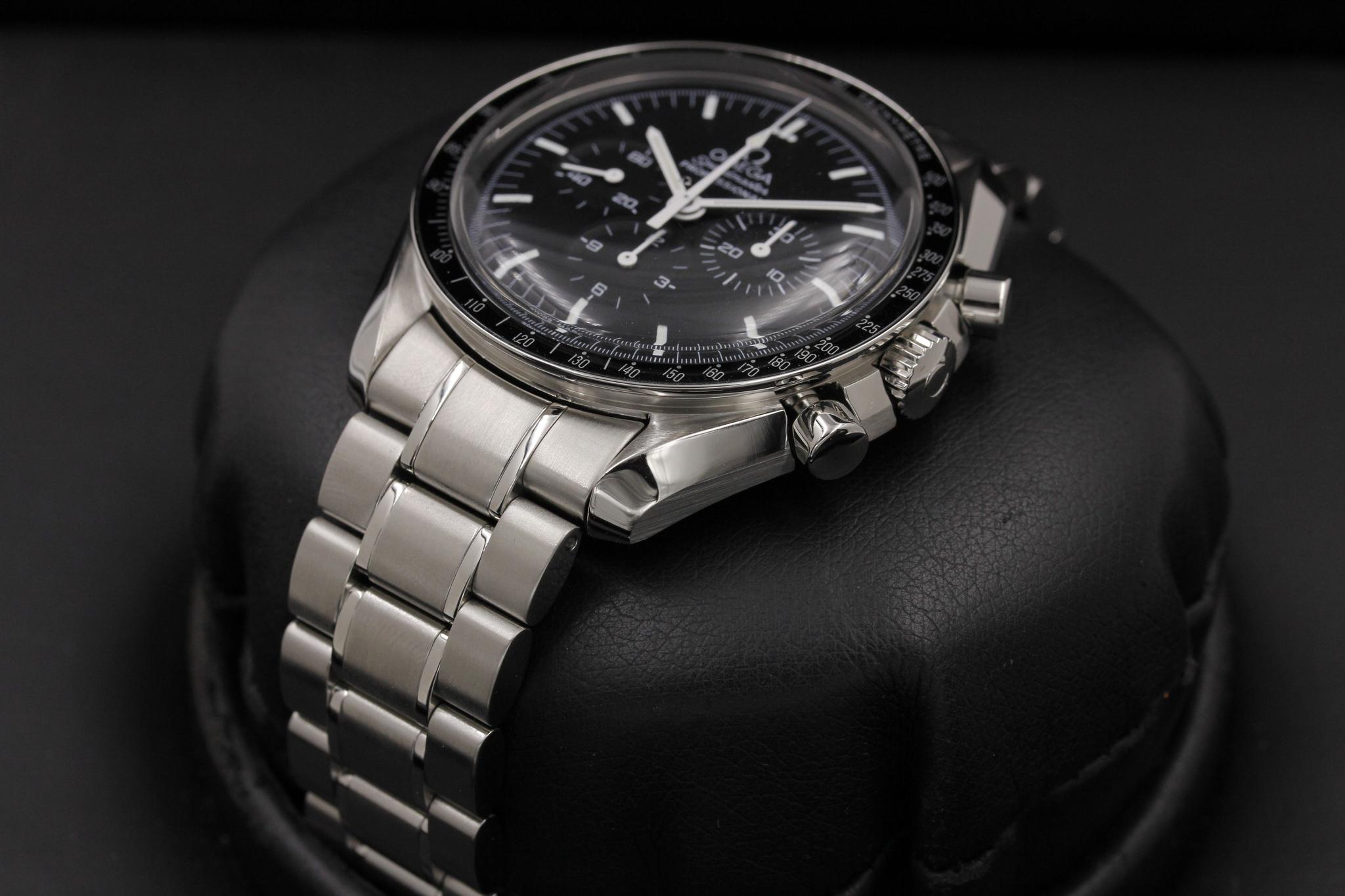 Watch Image 2