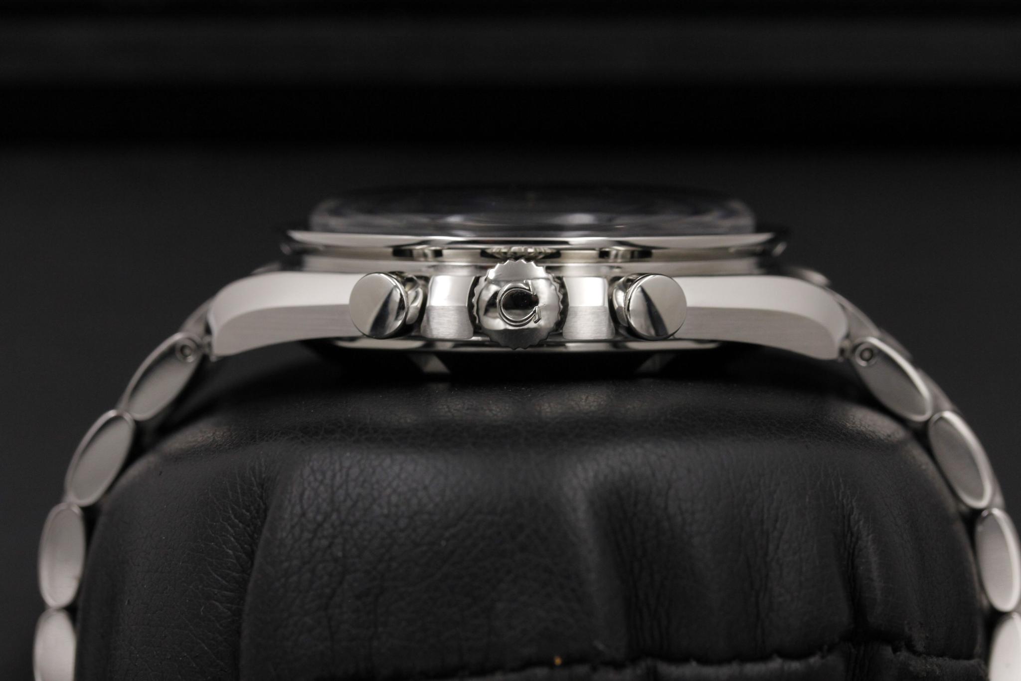 Watch Image 3