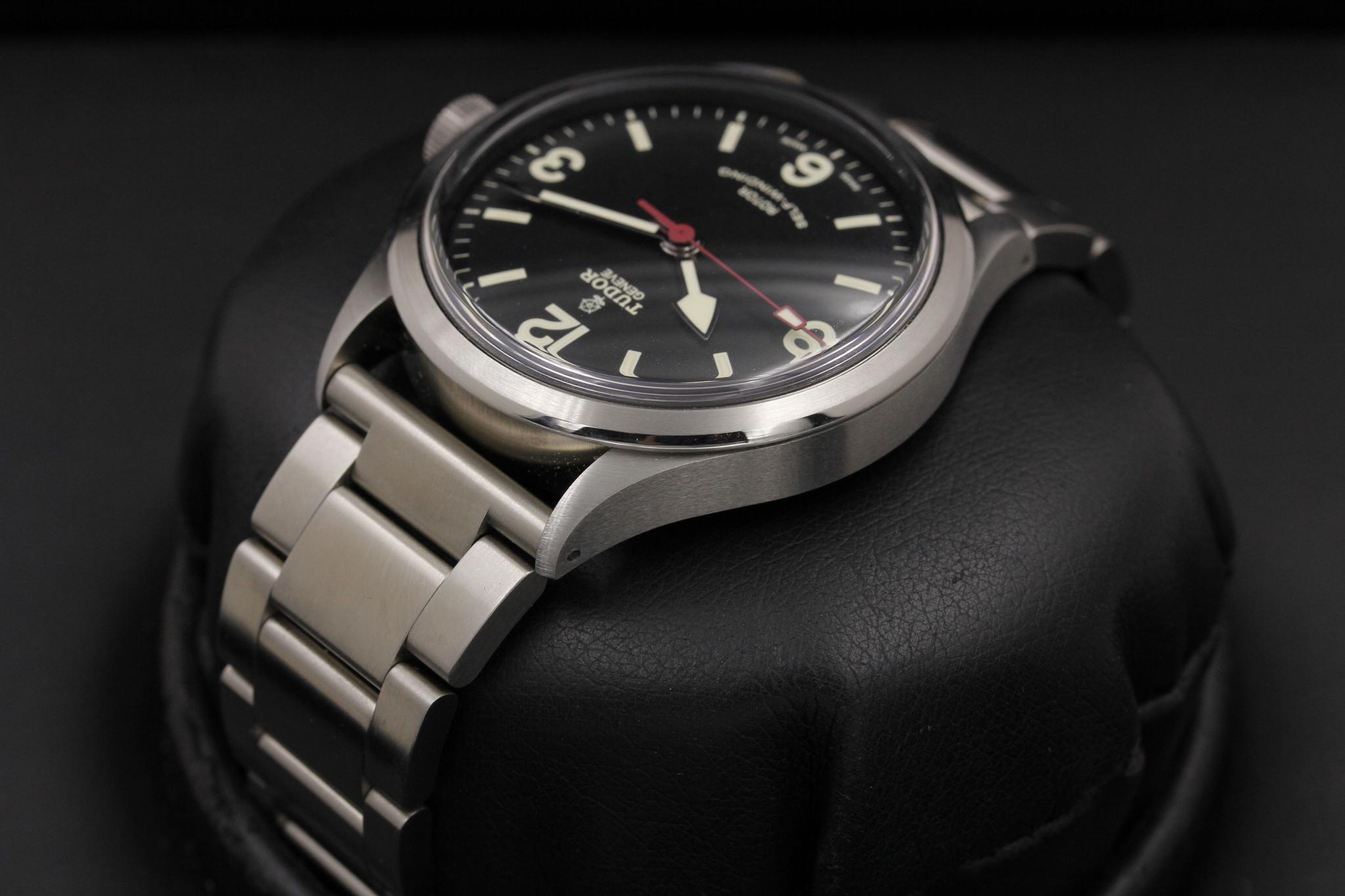 Watch Image 5