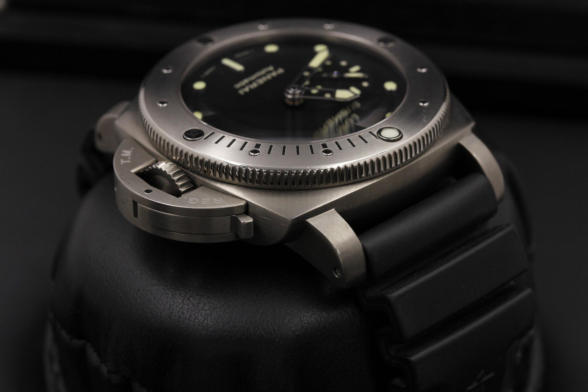 Watch Image 4
