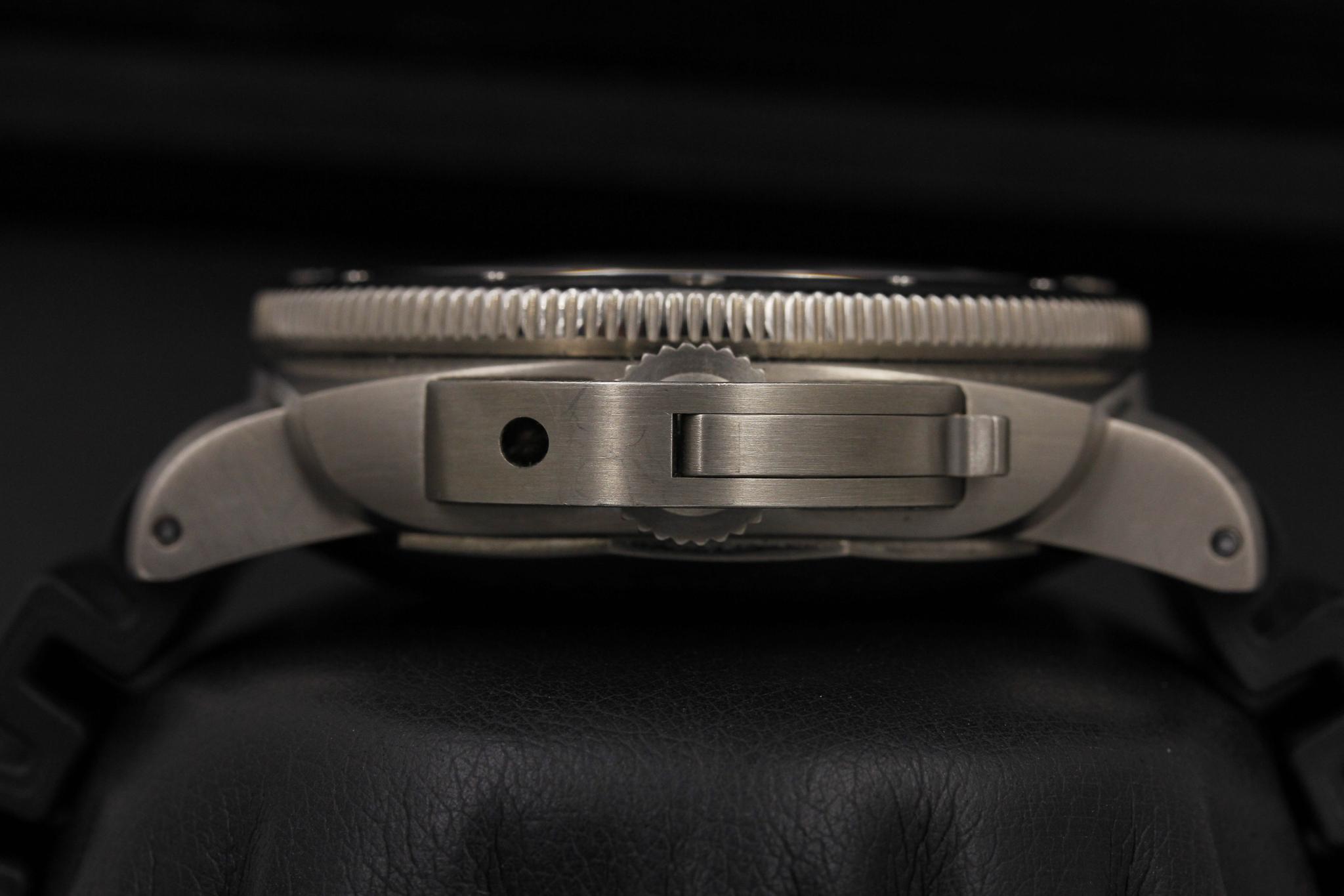 Watch Image 3