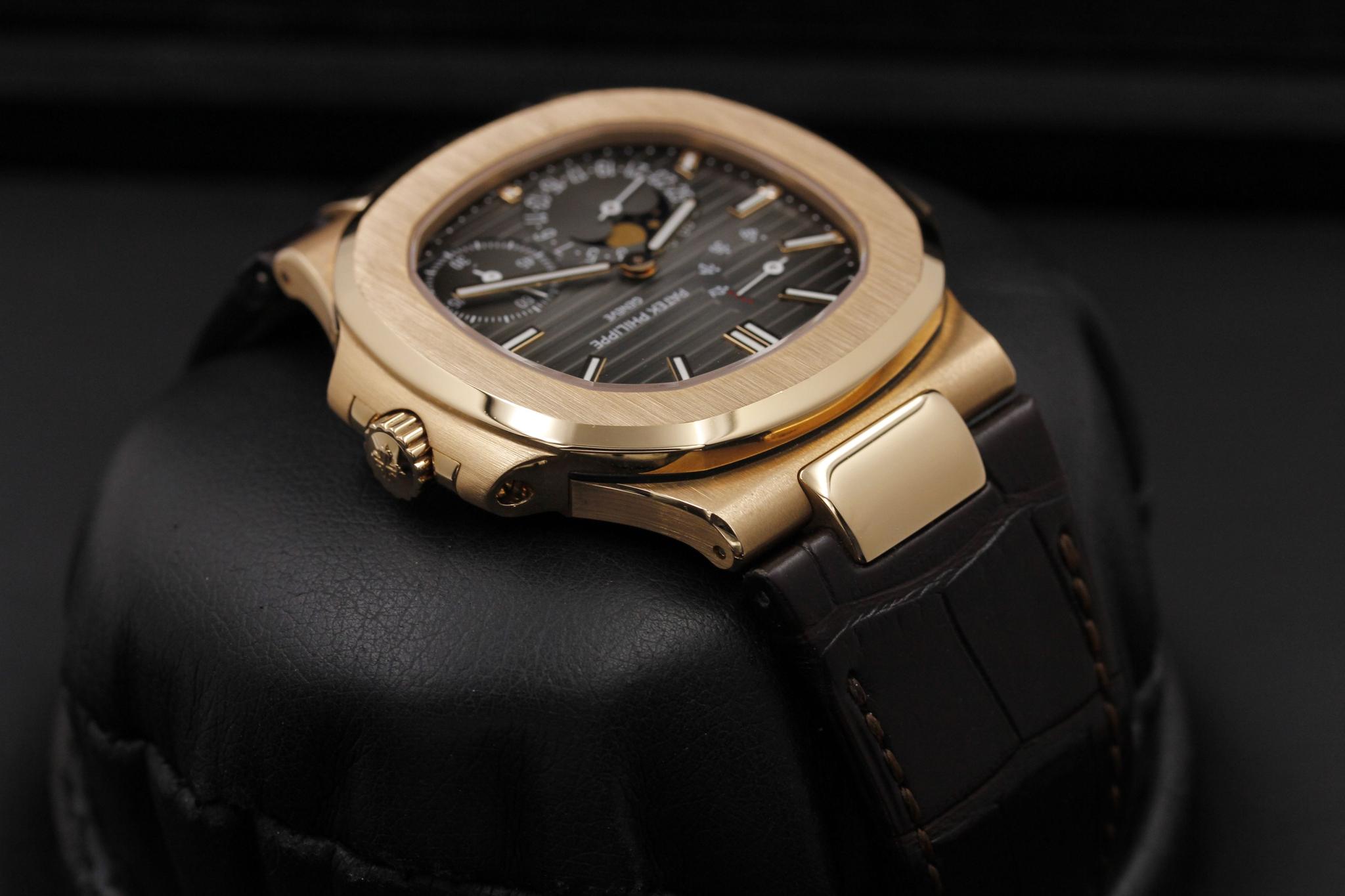 Watch Image 4