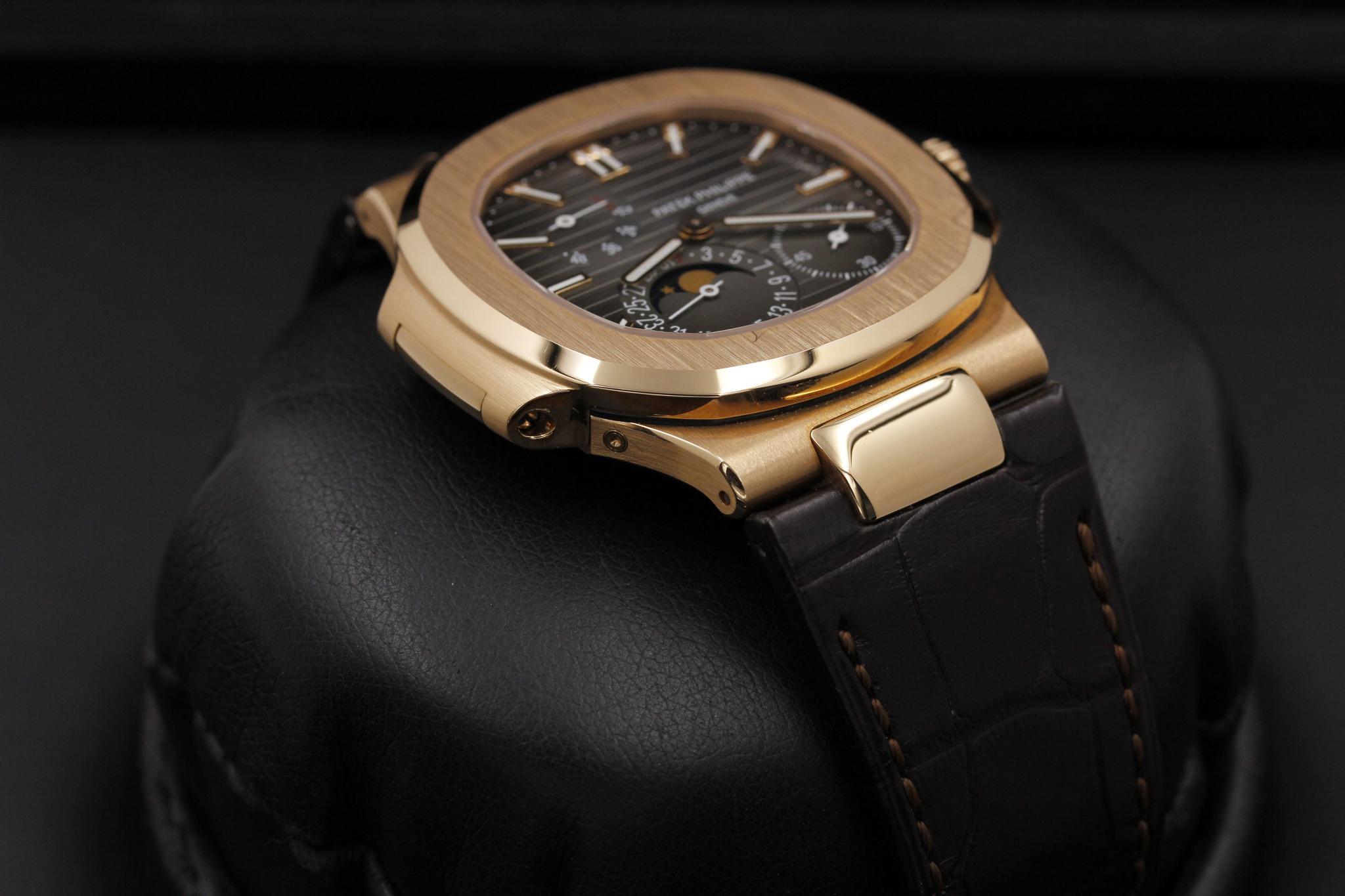 Watch Image 6
