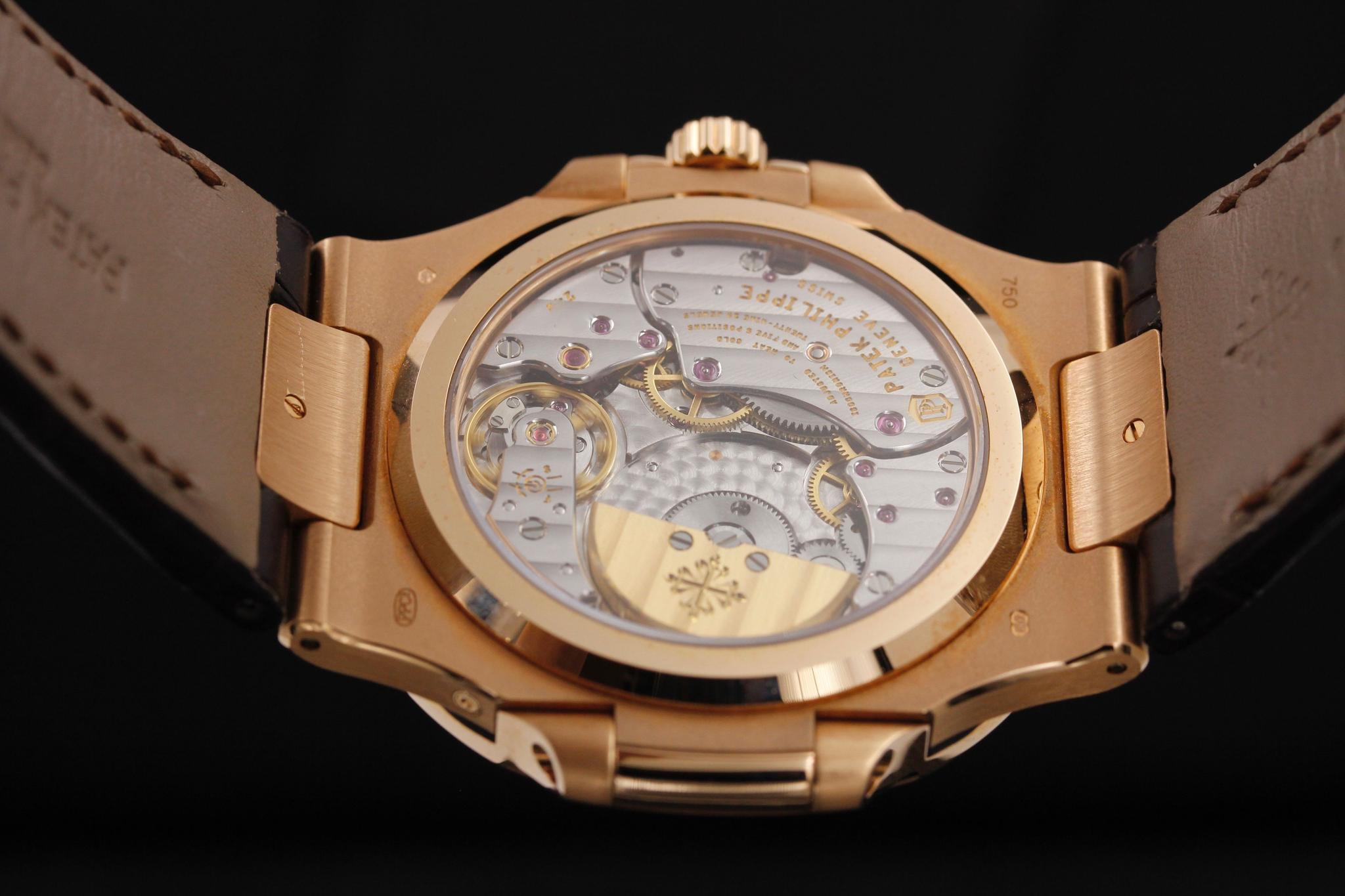 Watch Image 7