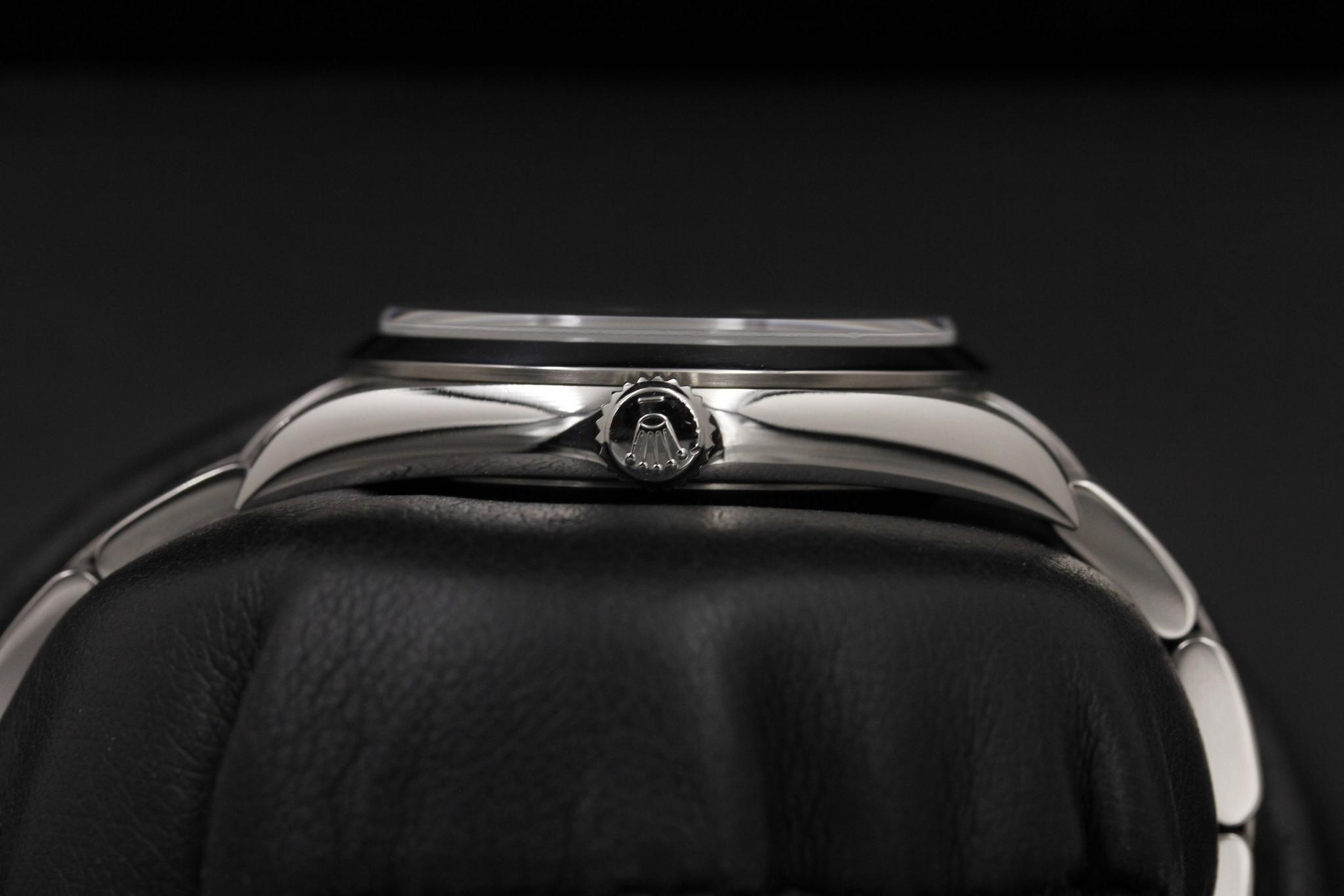 Watch Image 3