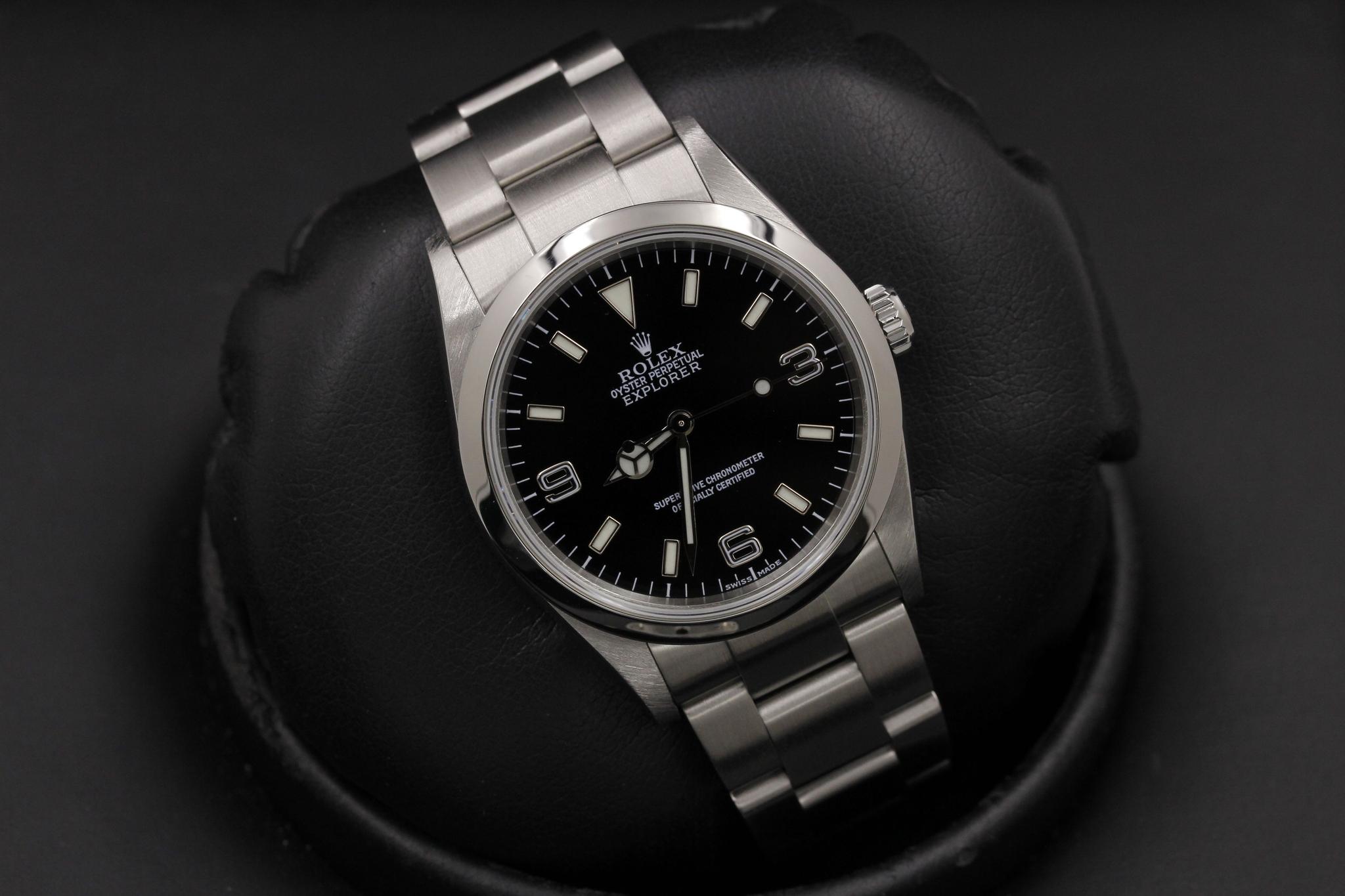 Watch Image 11