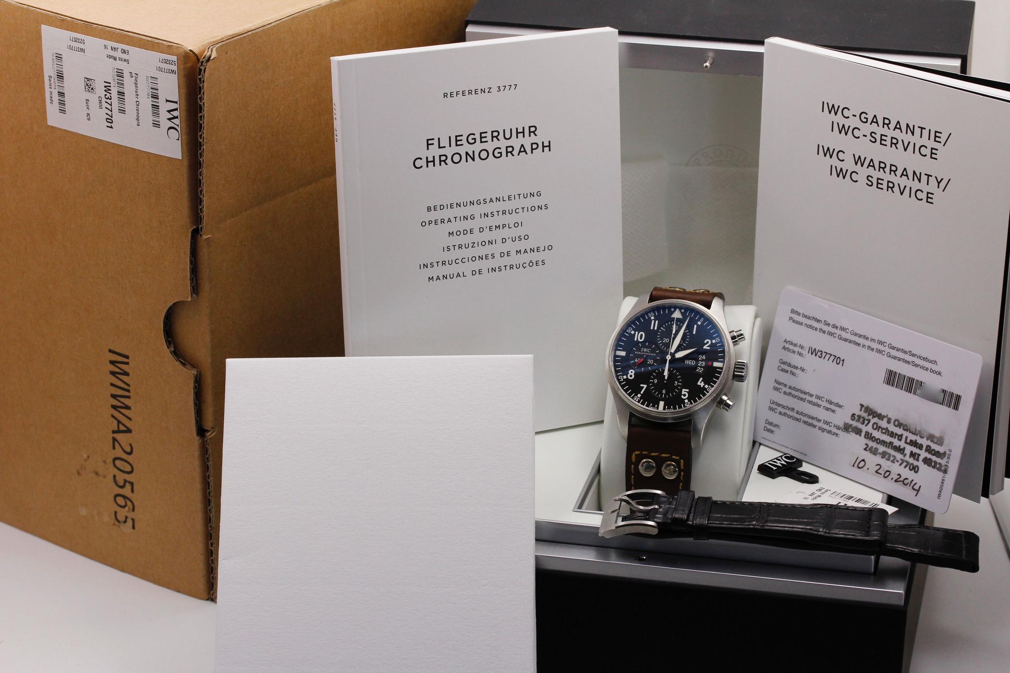 Watch Image 11