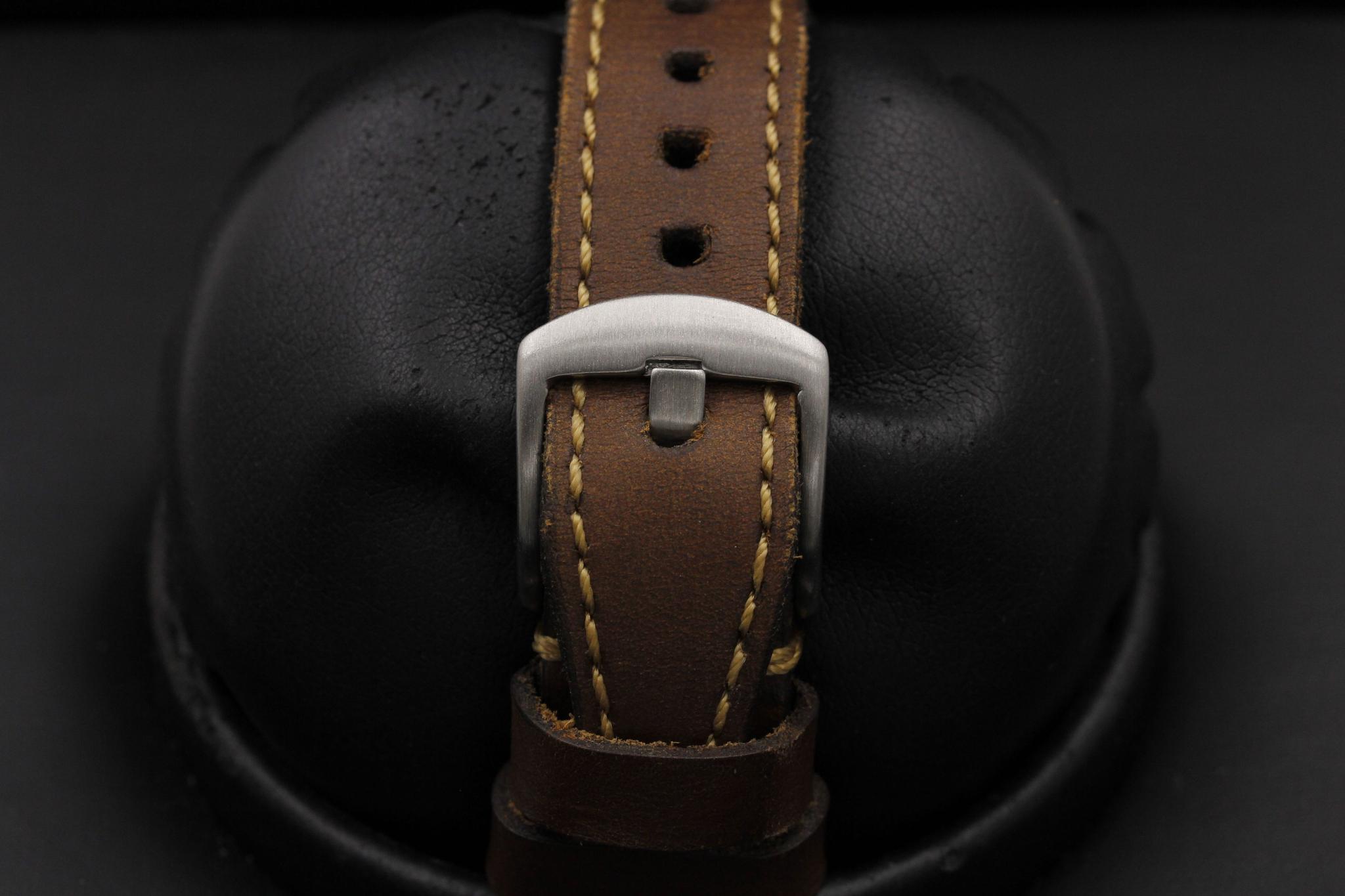 Watch Image 8