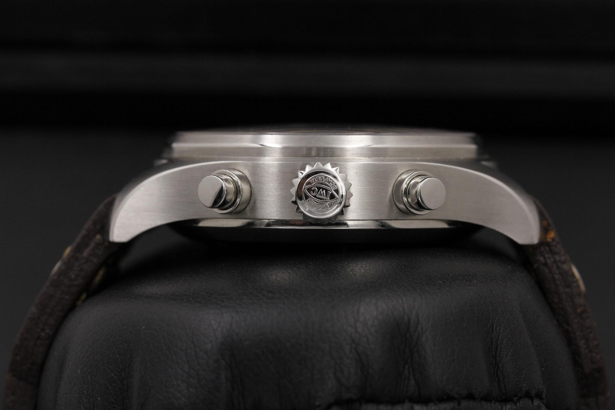 Watch Image 3