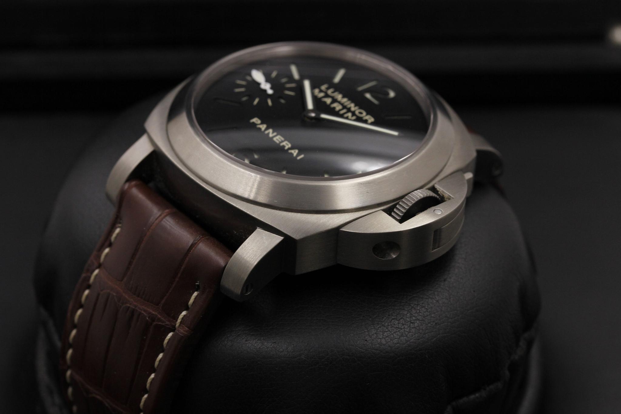 Watch Image 2