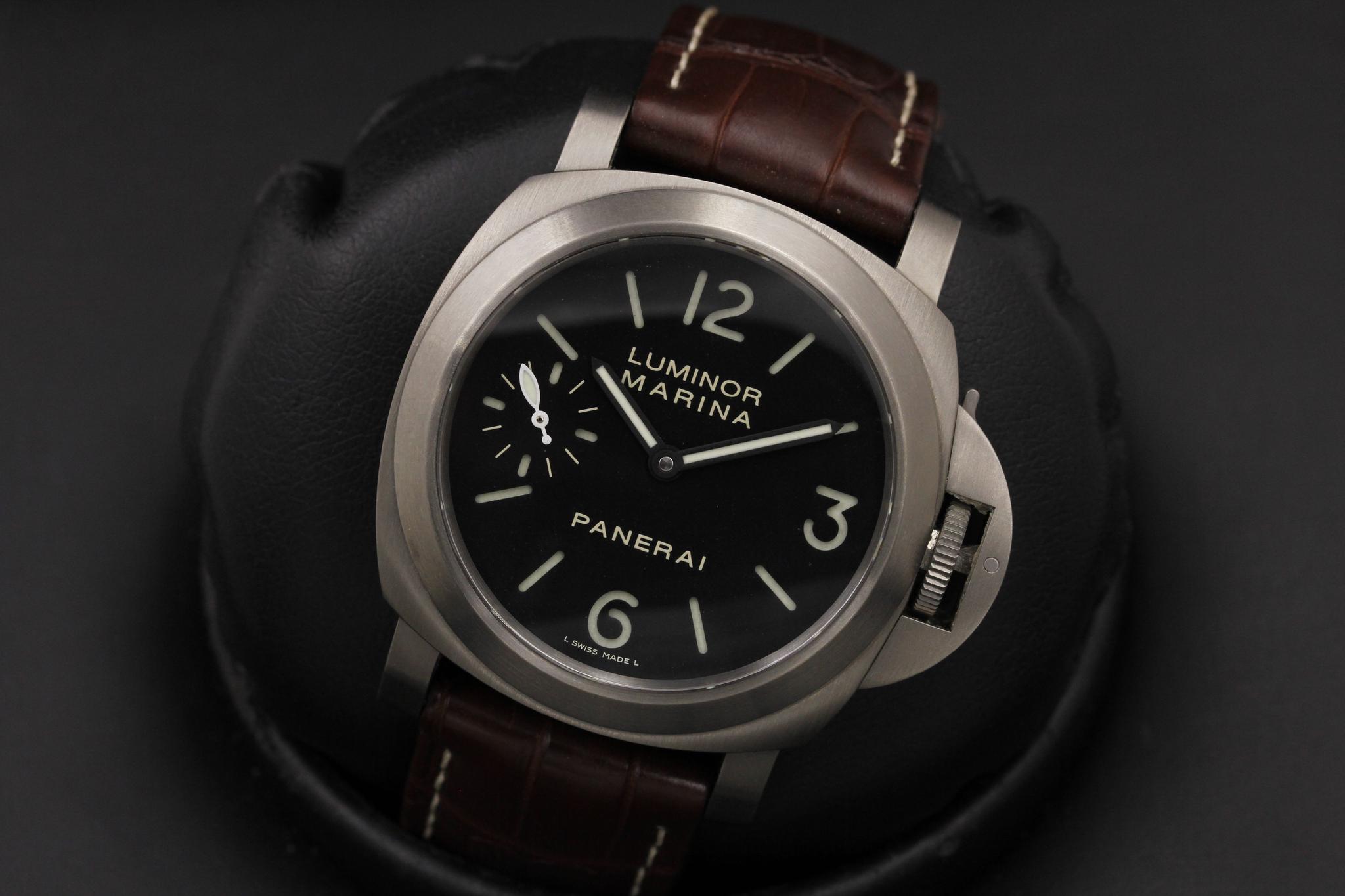 Watch Image 10
