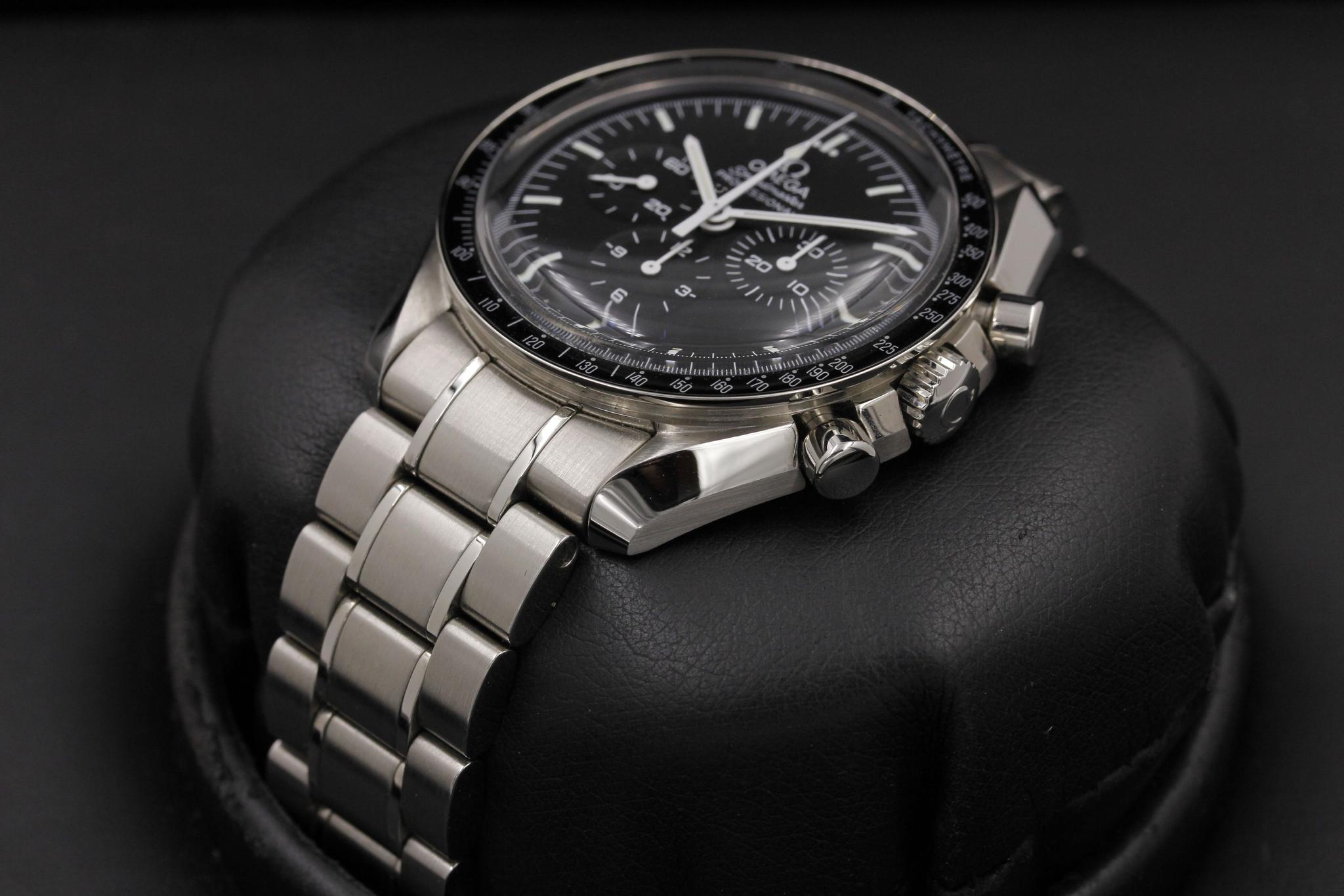 Watch Image 2