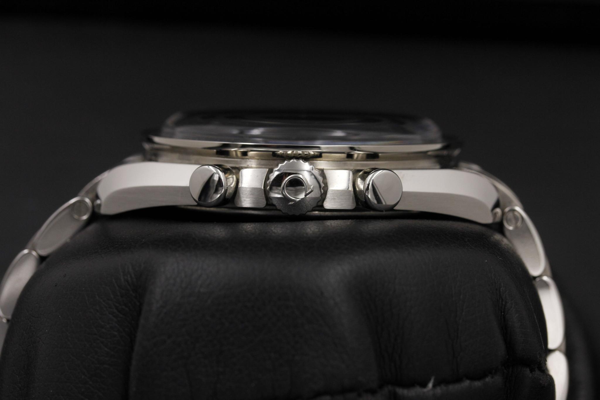 Watch Image 3