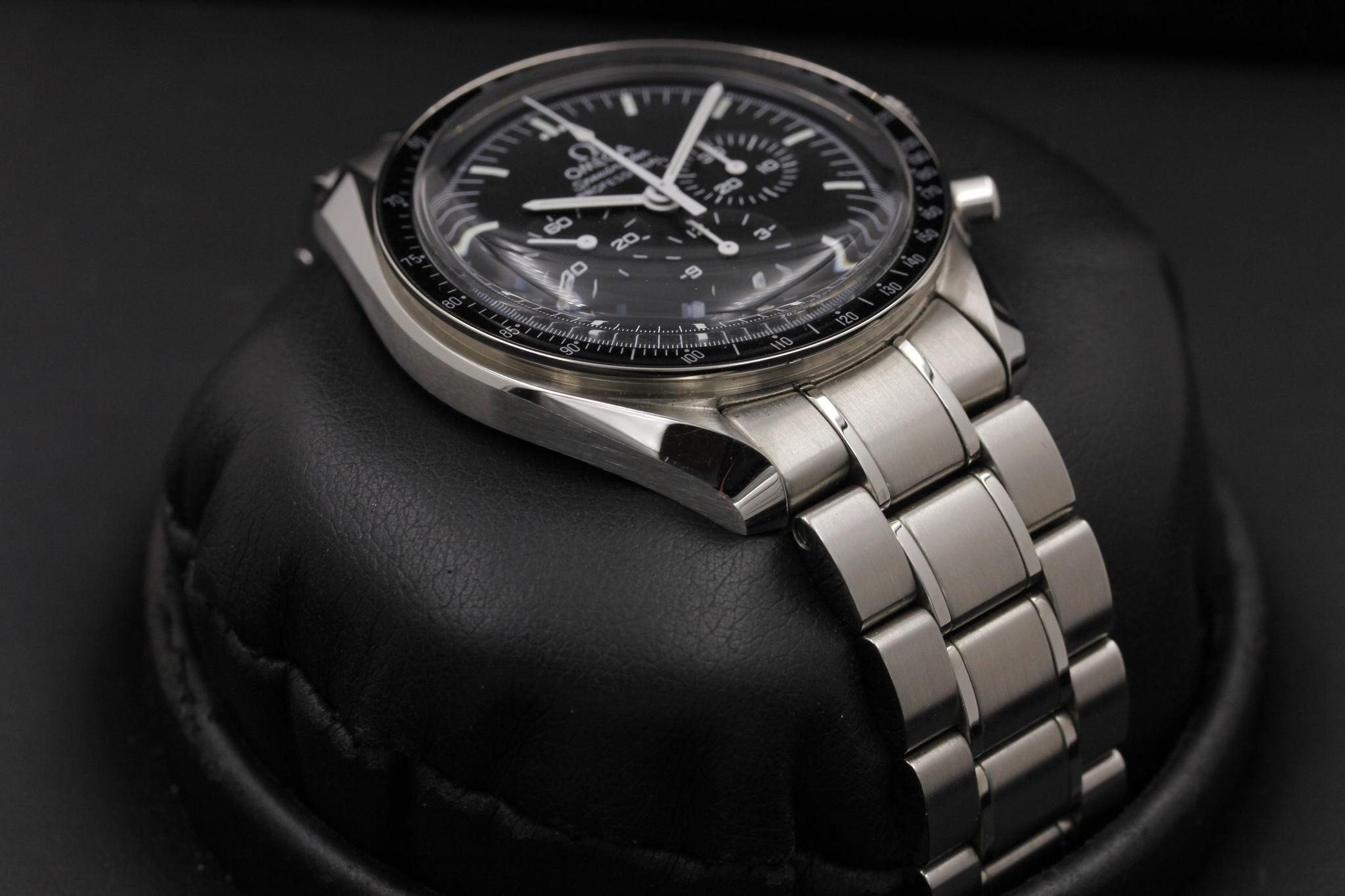 Watch Image 6