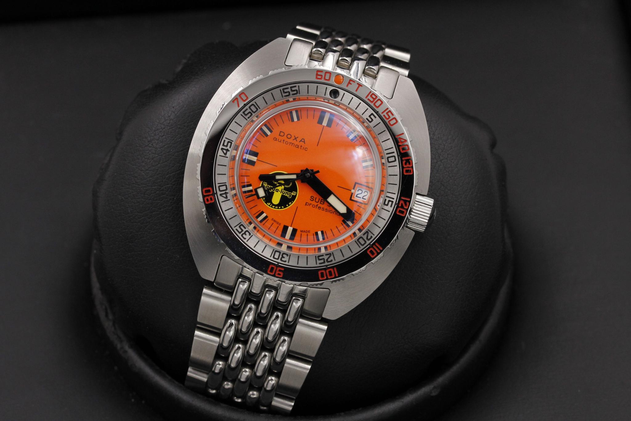 Watch Image 10