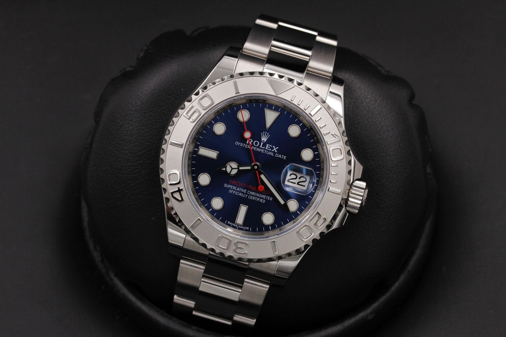 Watch Image 10