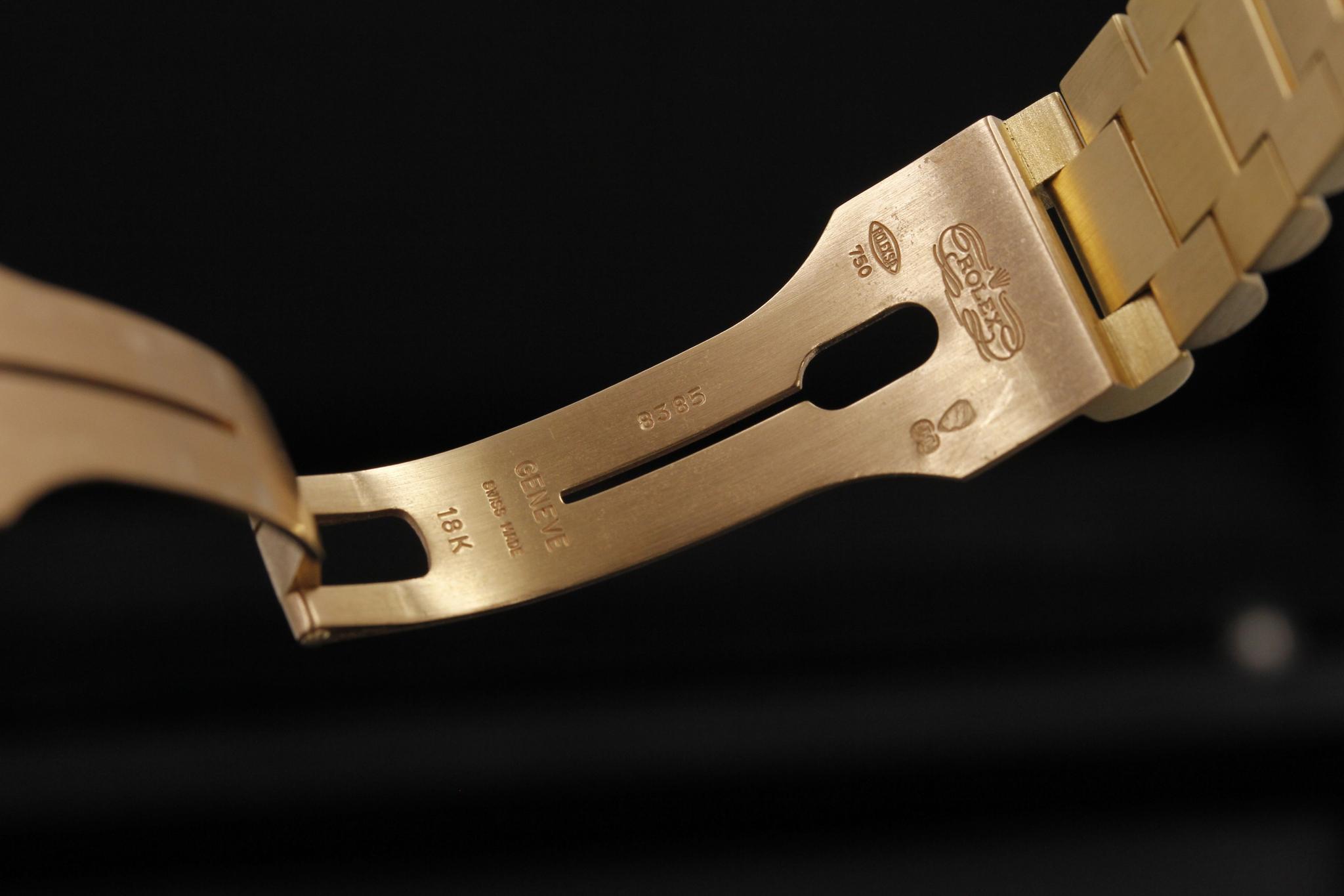 Watch Image 8