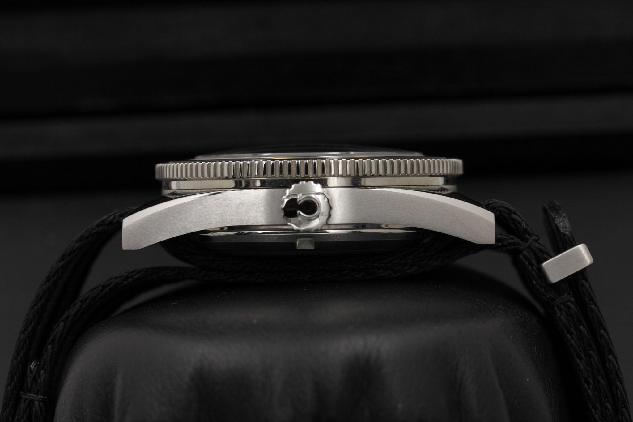 Watch Image 3