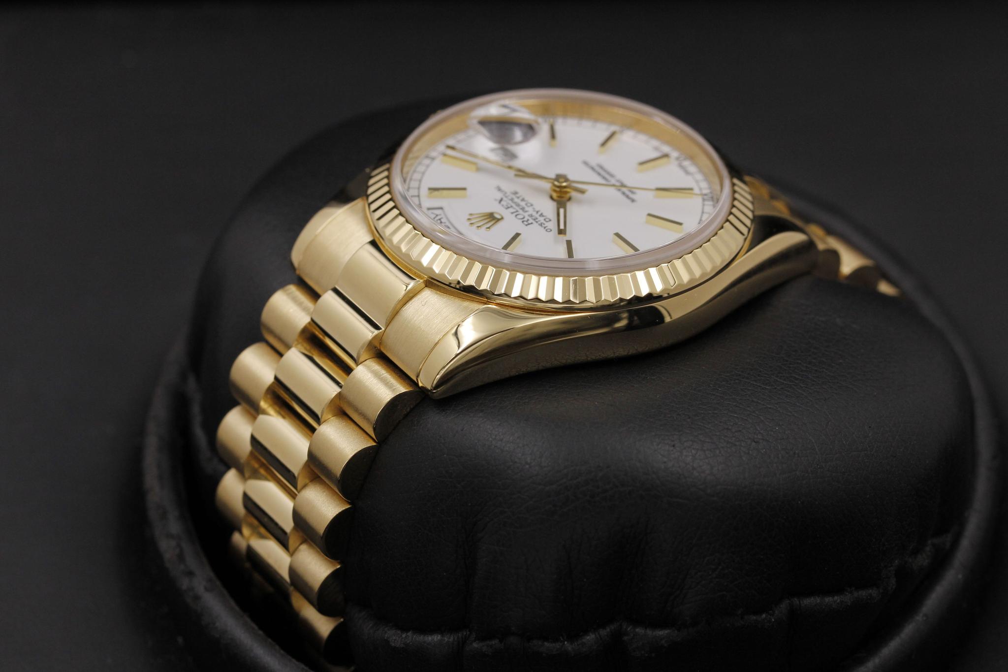 Watch Image 5