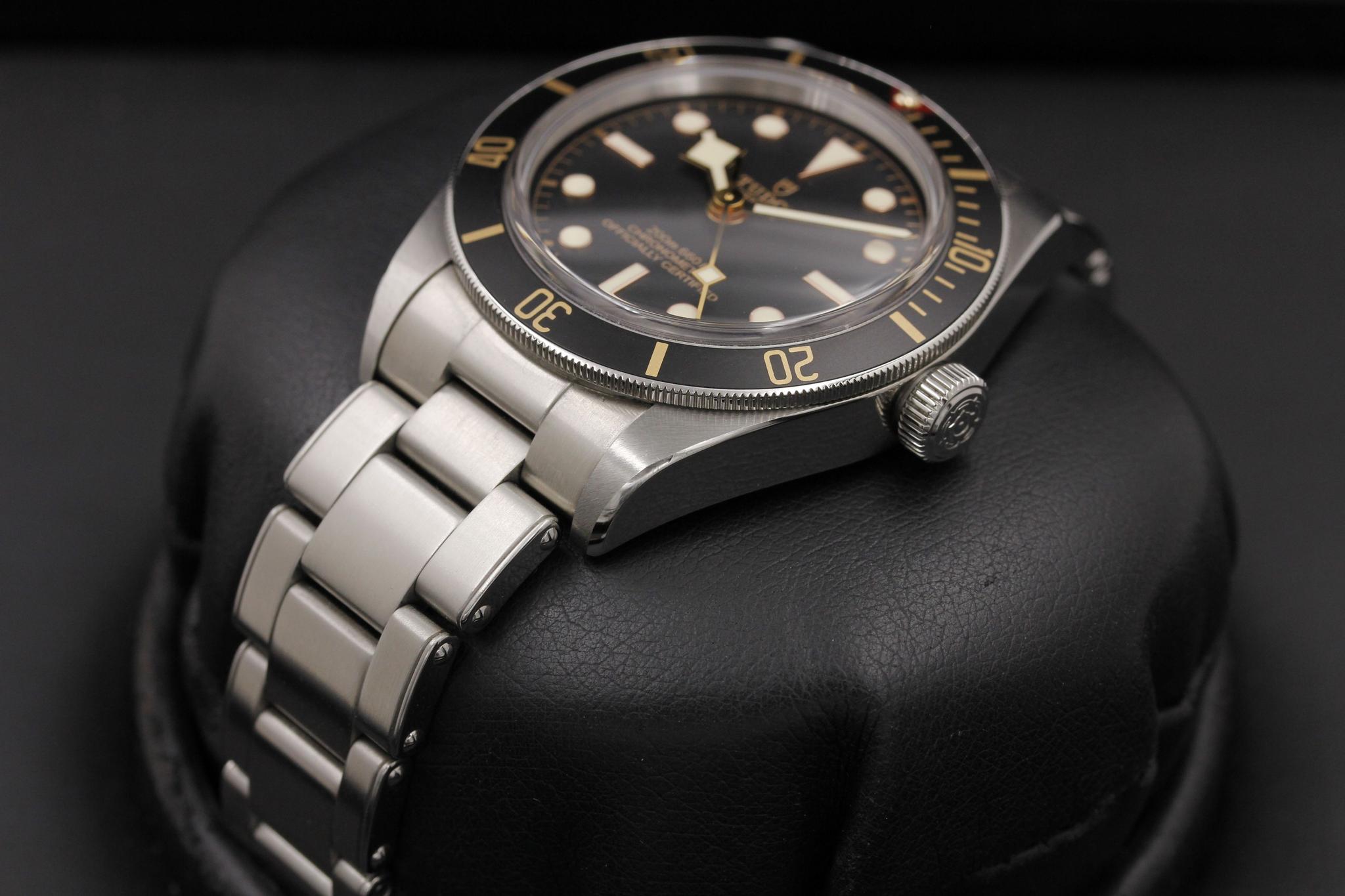 Watch Image 2