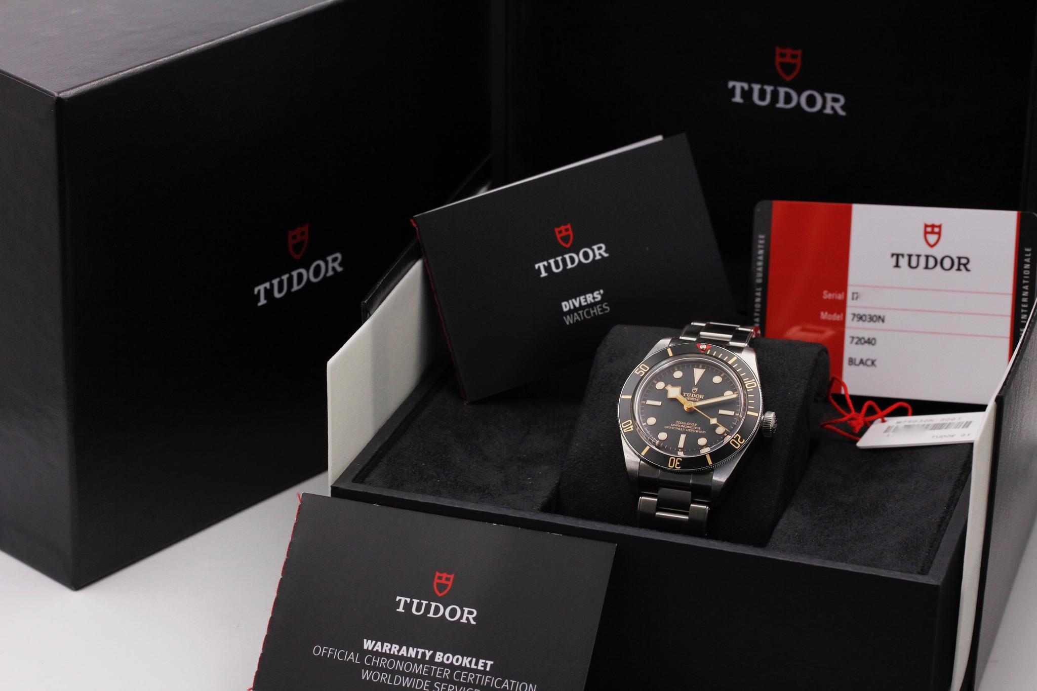 Watch Image 11