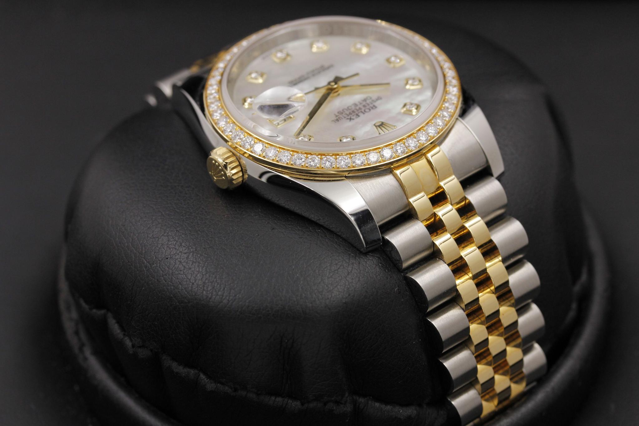 Watch Image 4
