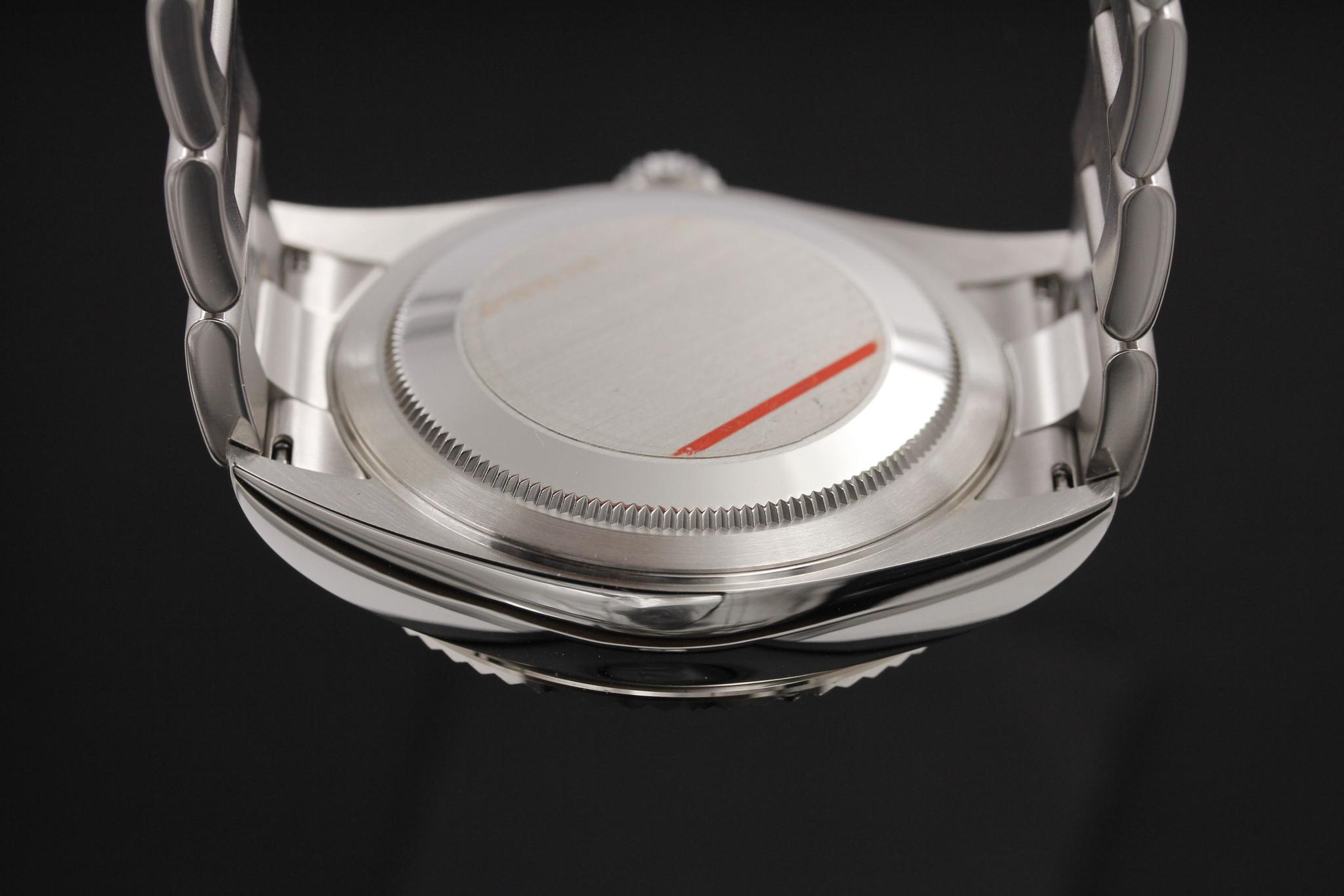 Watch Image 7