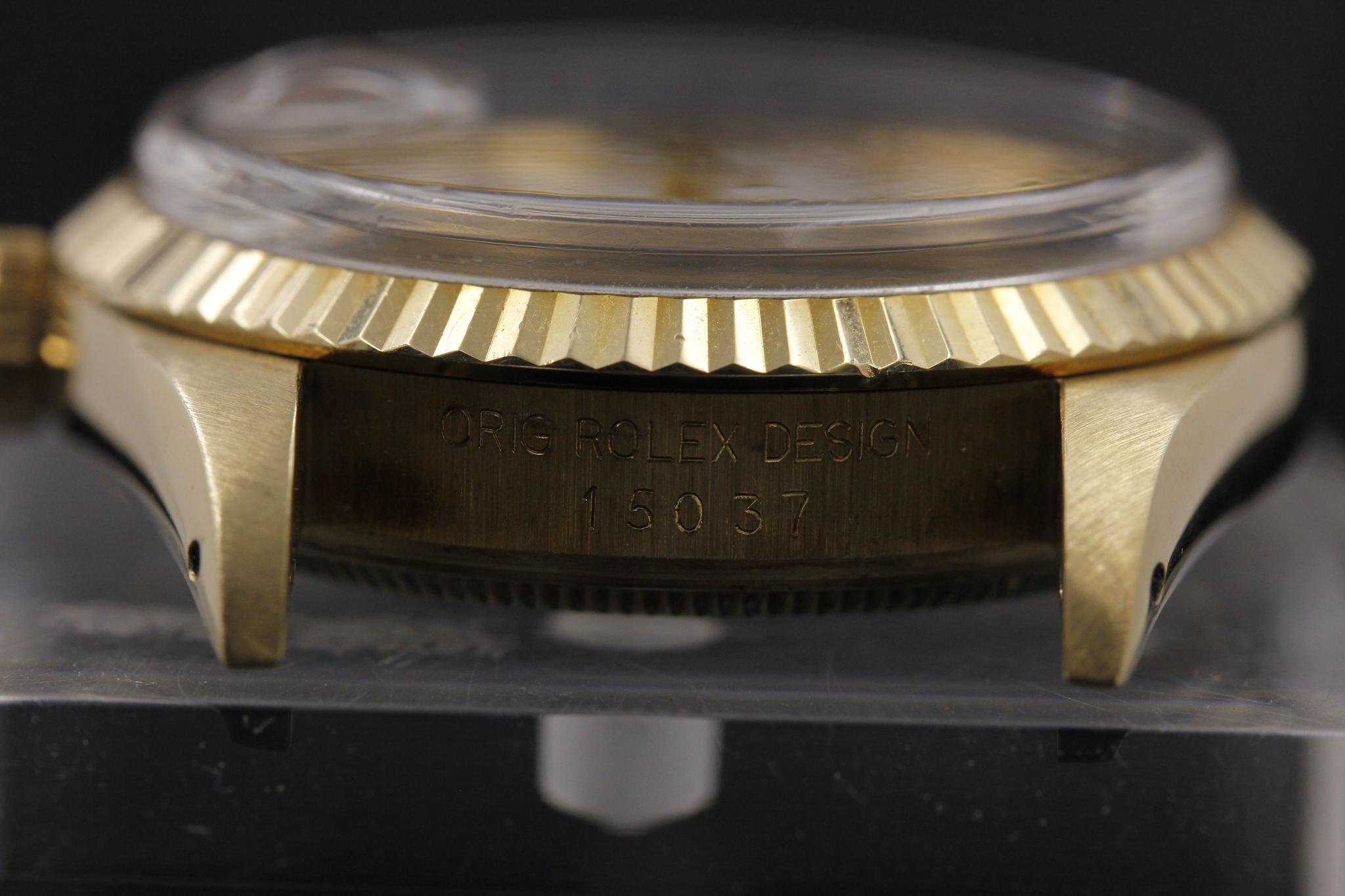 Watch Image 13