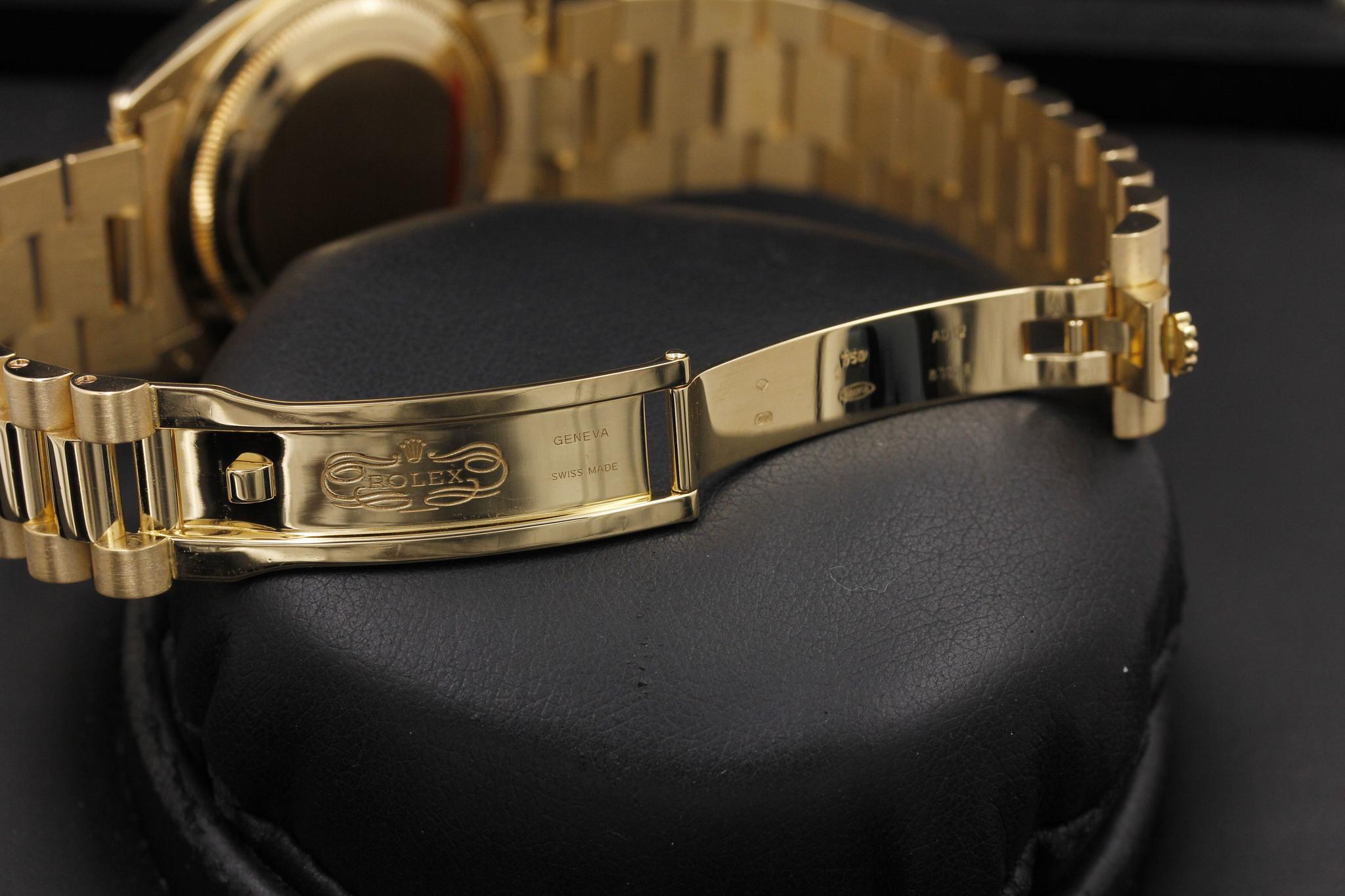 Watch Image 8