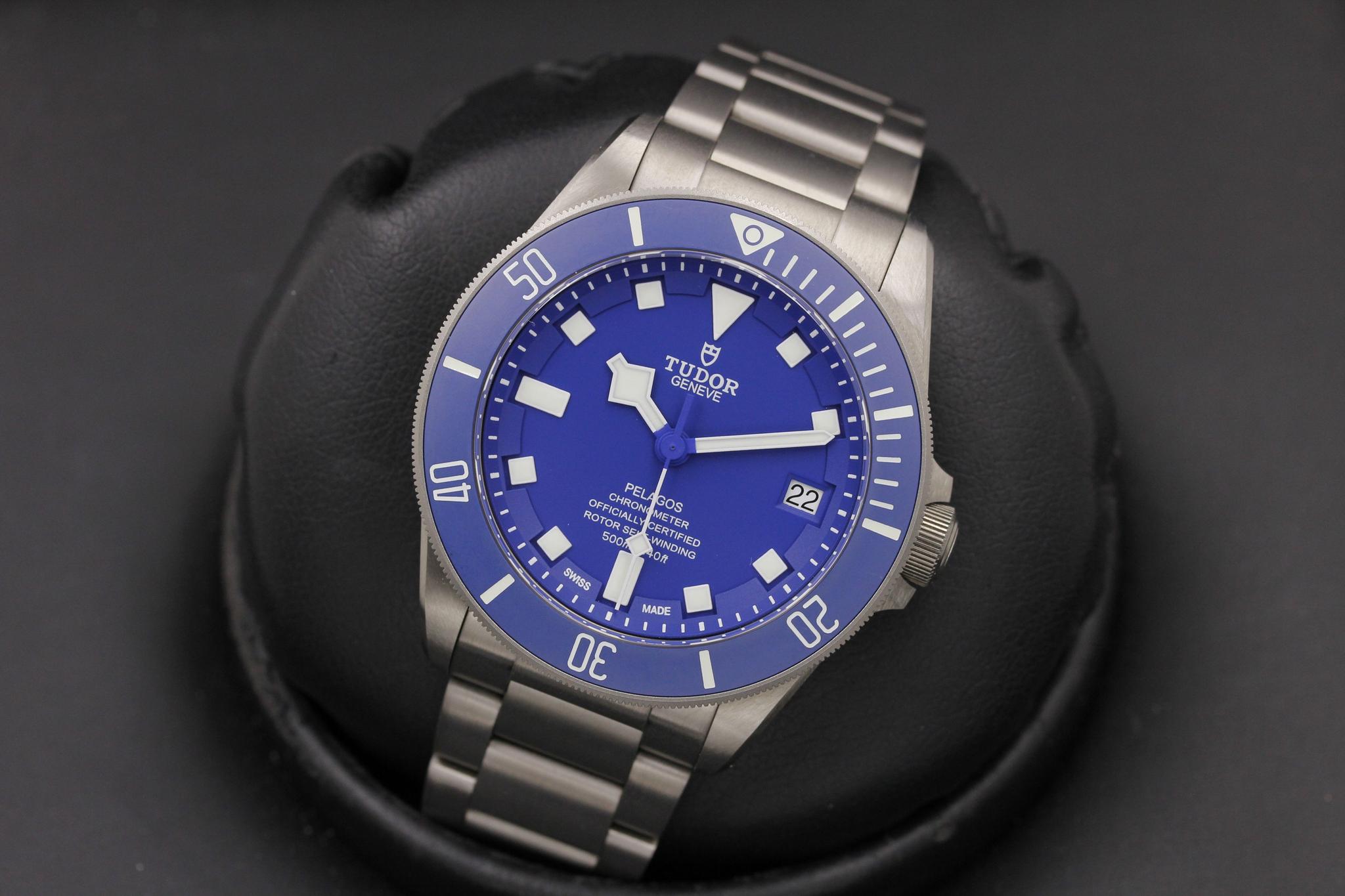 Watch Image 9